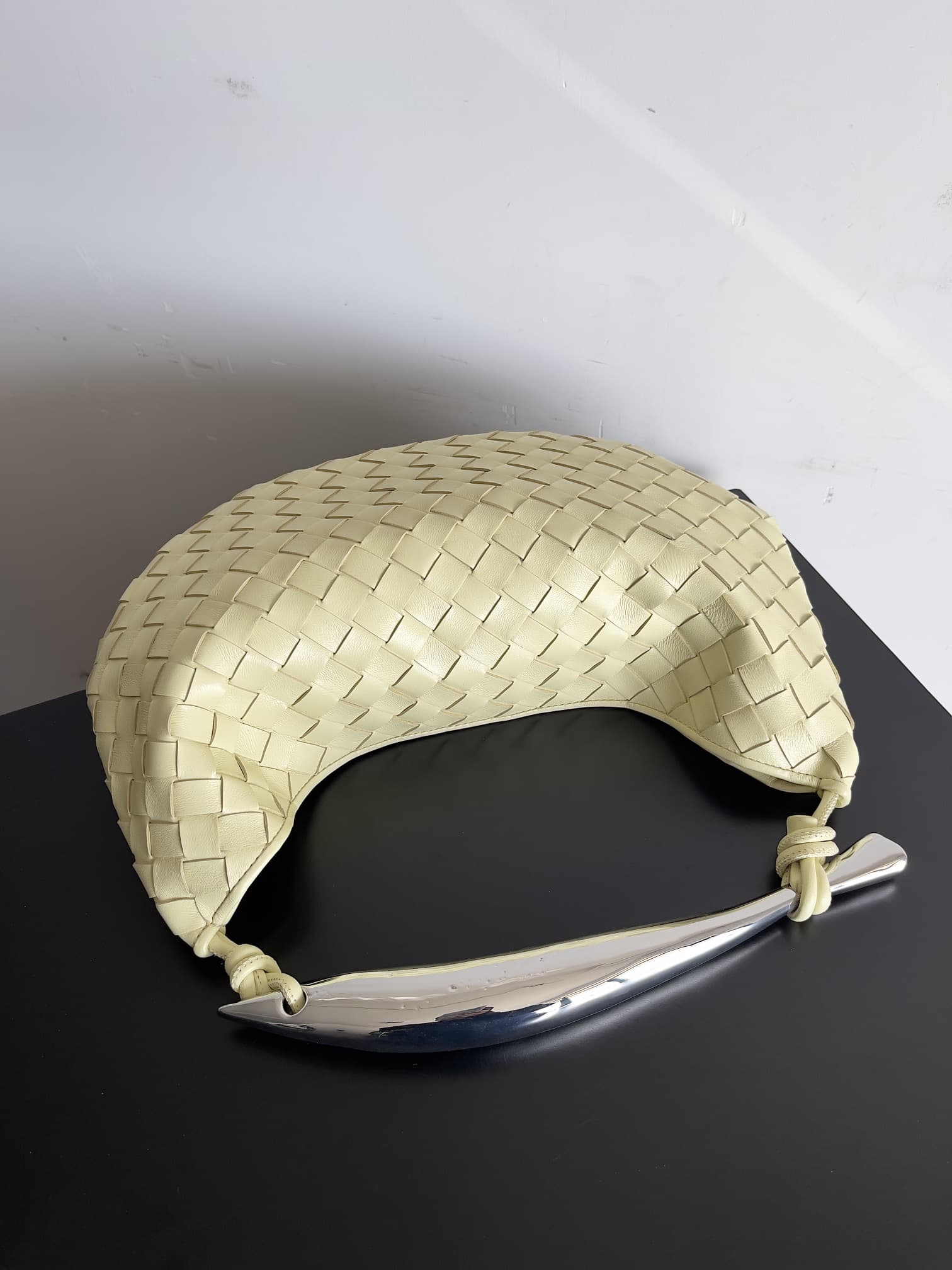 BV Sardine Small Intrecciato Cream TOP