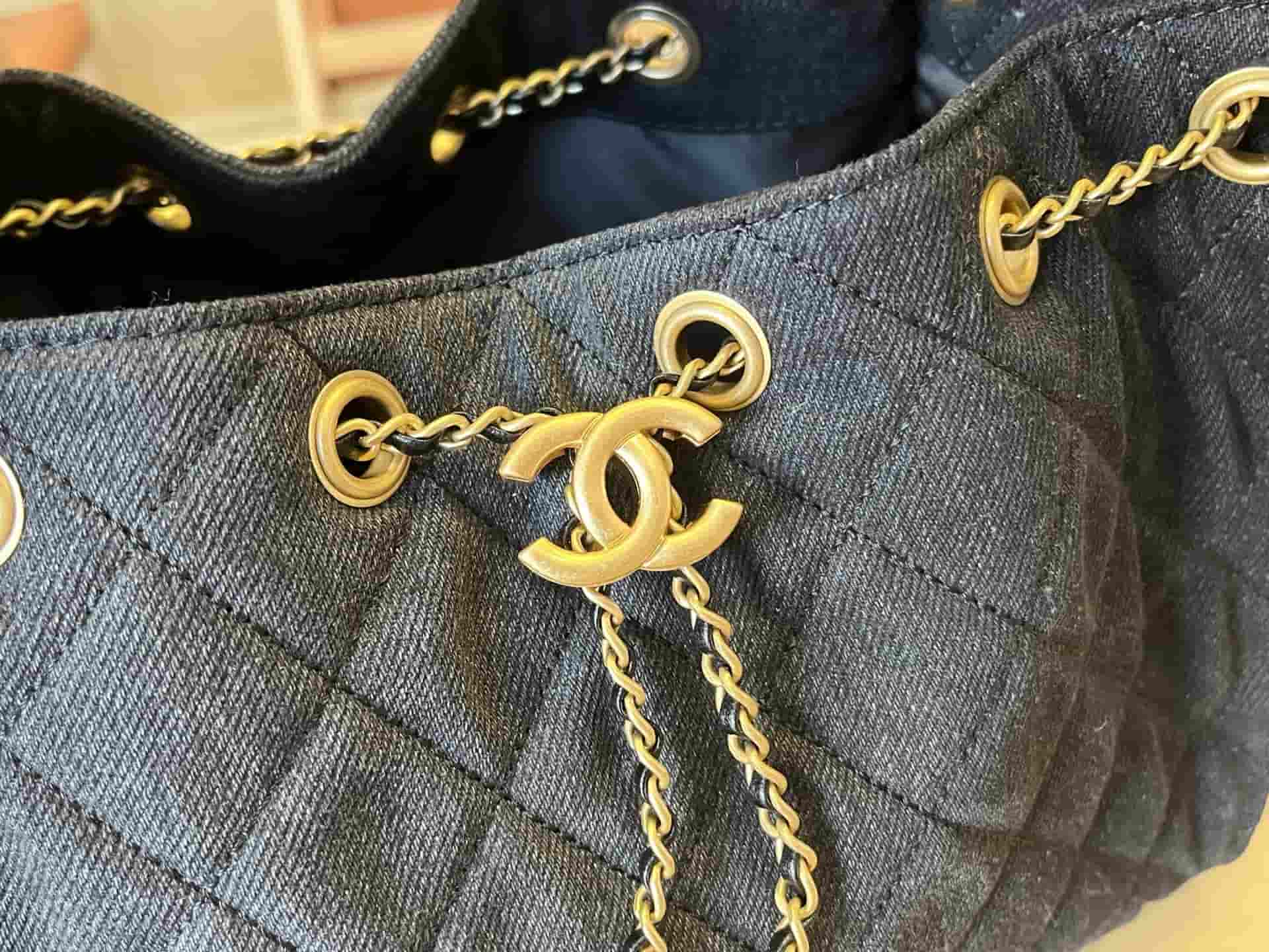 Chanel 25 Small Hobo handbag AS5293 Denim & Gold-tone Metal Black A