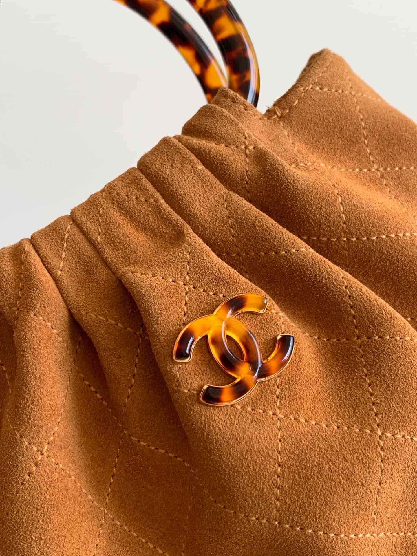 Chanel Small Hobo Bag Suede Calfskin Turtoise-Shell Effect Plexi & Gold-Tone Metal Camel AS6022 High