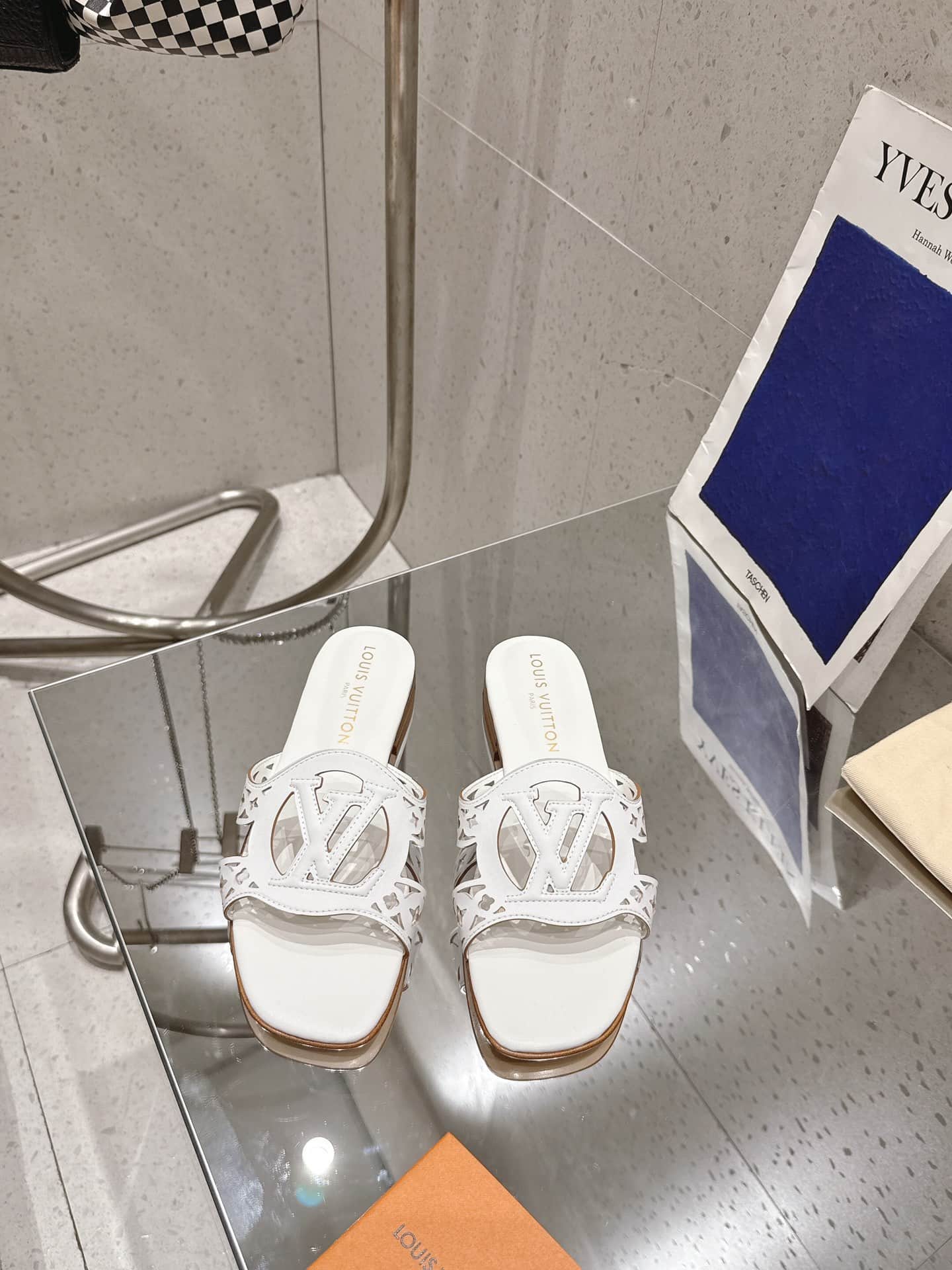 Louis Vuitton Sandal shoes Low Women