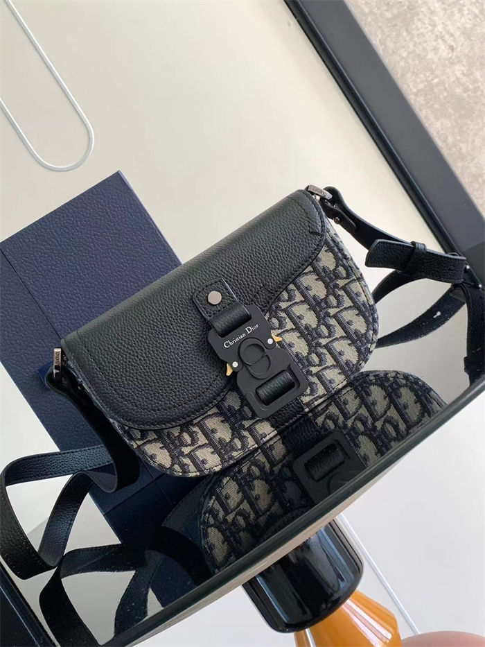 Mini Saddle Messenger Bag with Flap Dior Oblique Jacquard and Grained Calfskin High