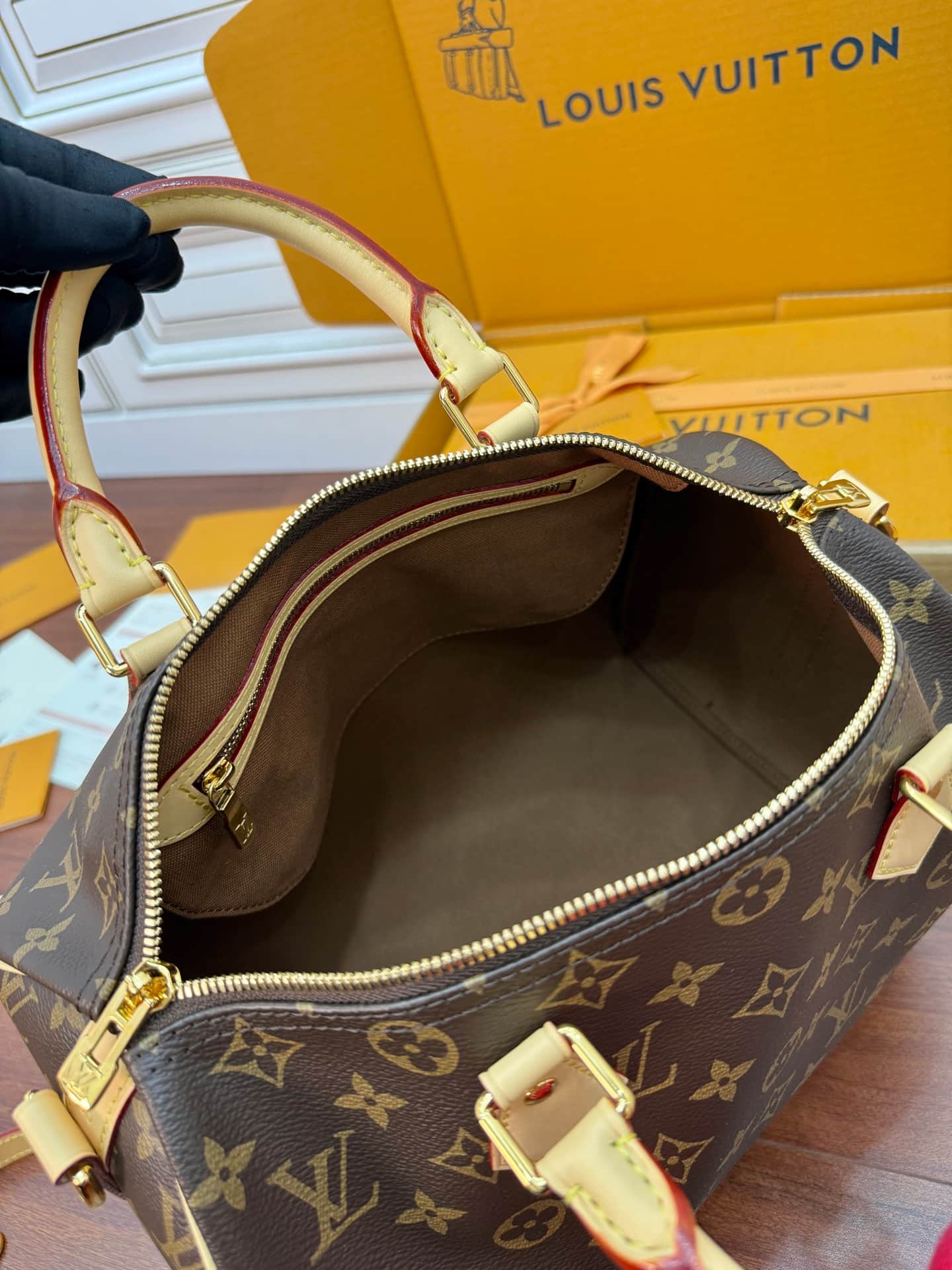 Louis Vuitton Speedy Bandoulière 30 Monogram coated canvas M46980 TOP