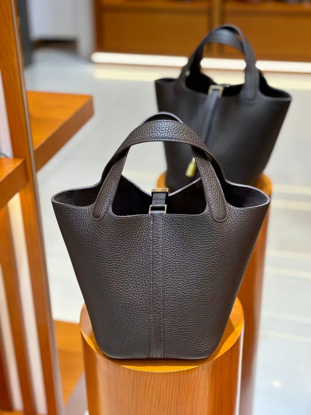 Hermes Picotin Lock 18/22 Bag Togo Leather In Ebene WAX High