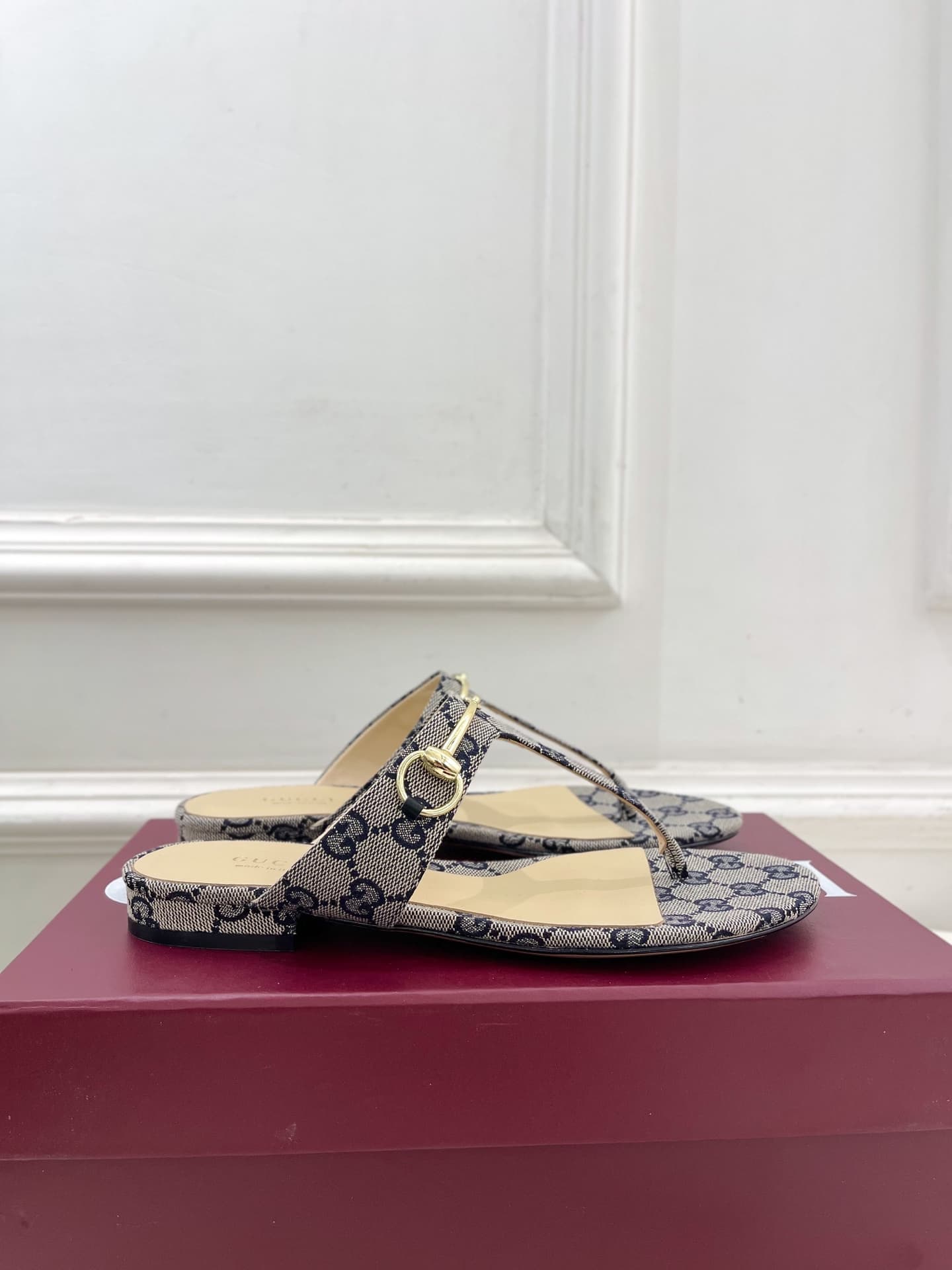 Gucci Leather Slides Shoes Women