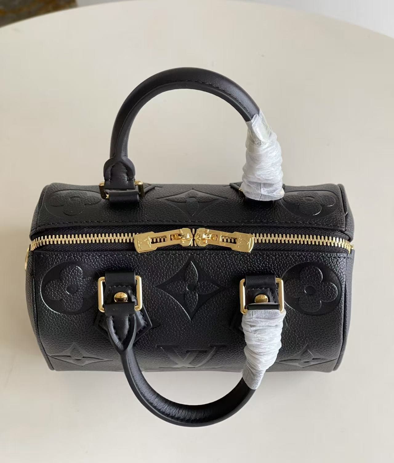 Louis Vuitton SPEEDY BANDOULIÈRE 20 Embossed grained cowhide leather M58953 Black High