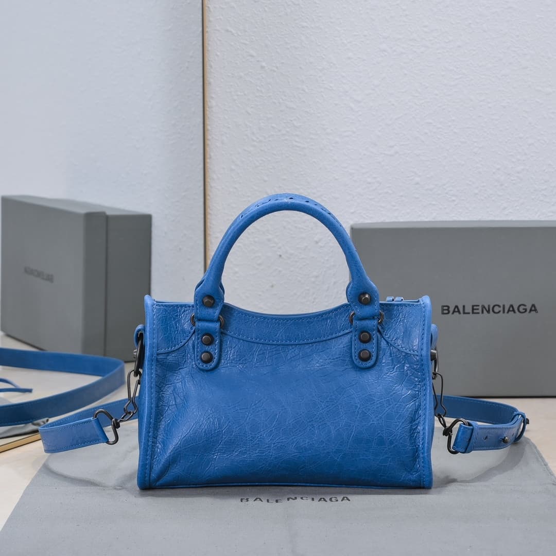 WOMEN'S LE CITY MINI BAG Lambskin & Black Metal High