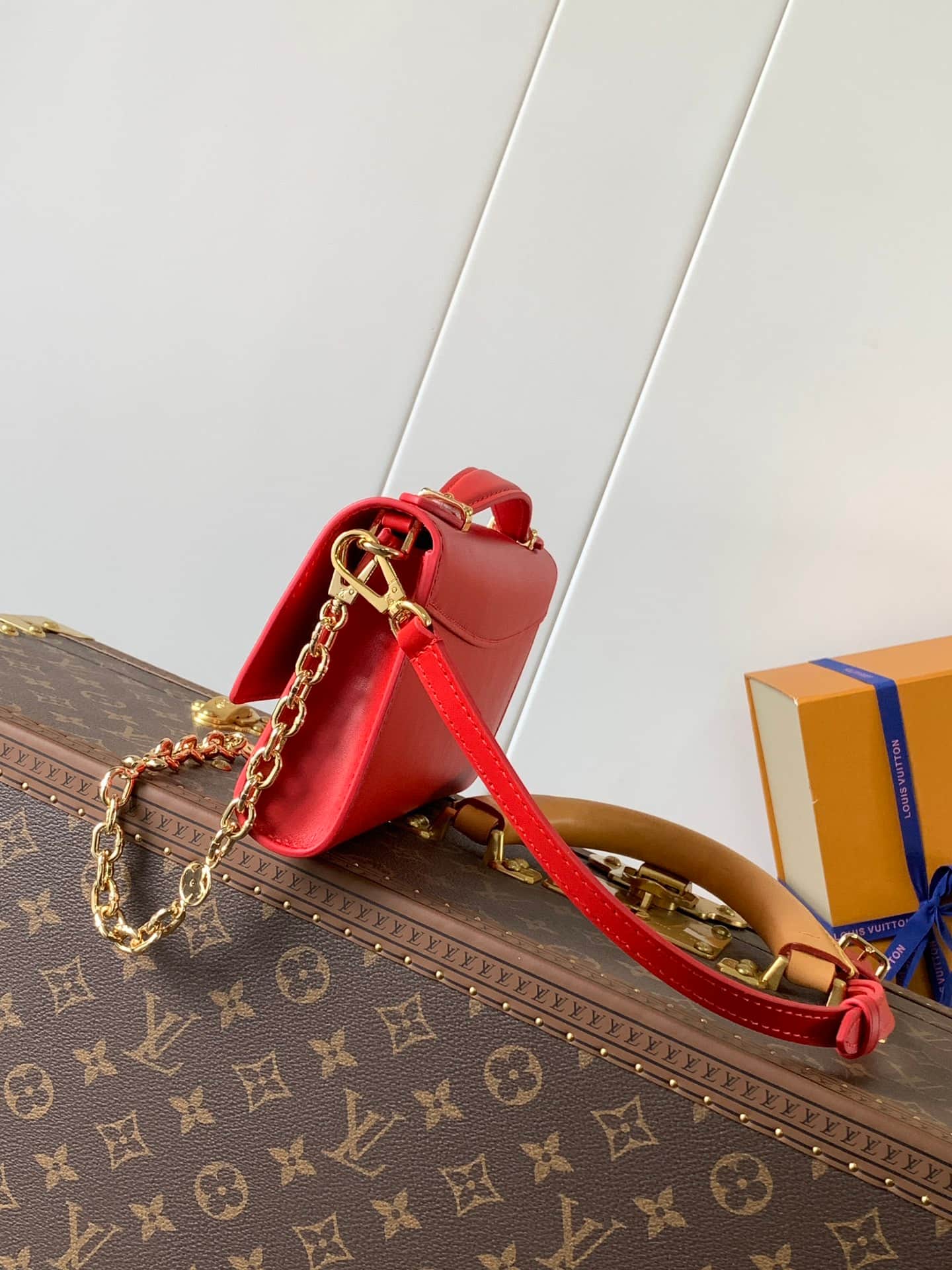 Louis Vuitton Wallet On Chain Capucines Lipstick Red Calf leather M12405 High