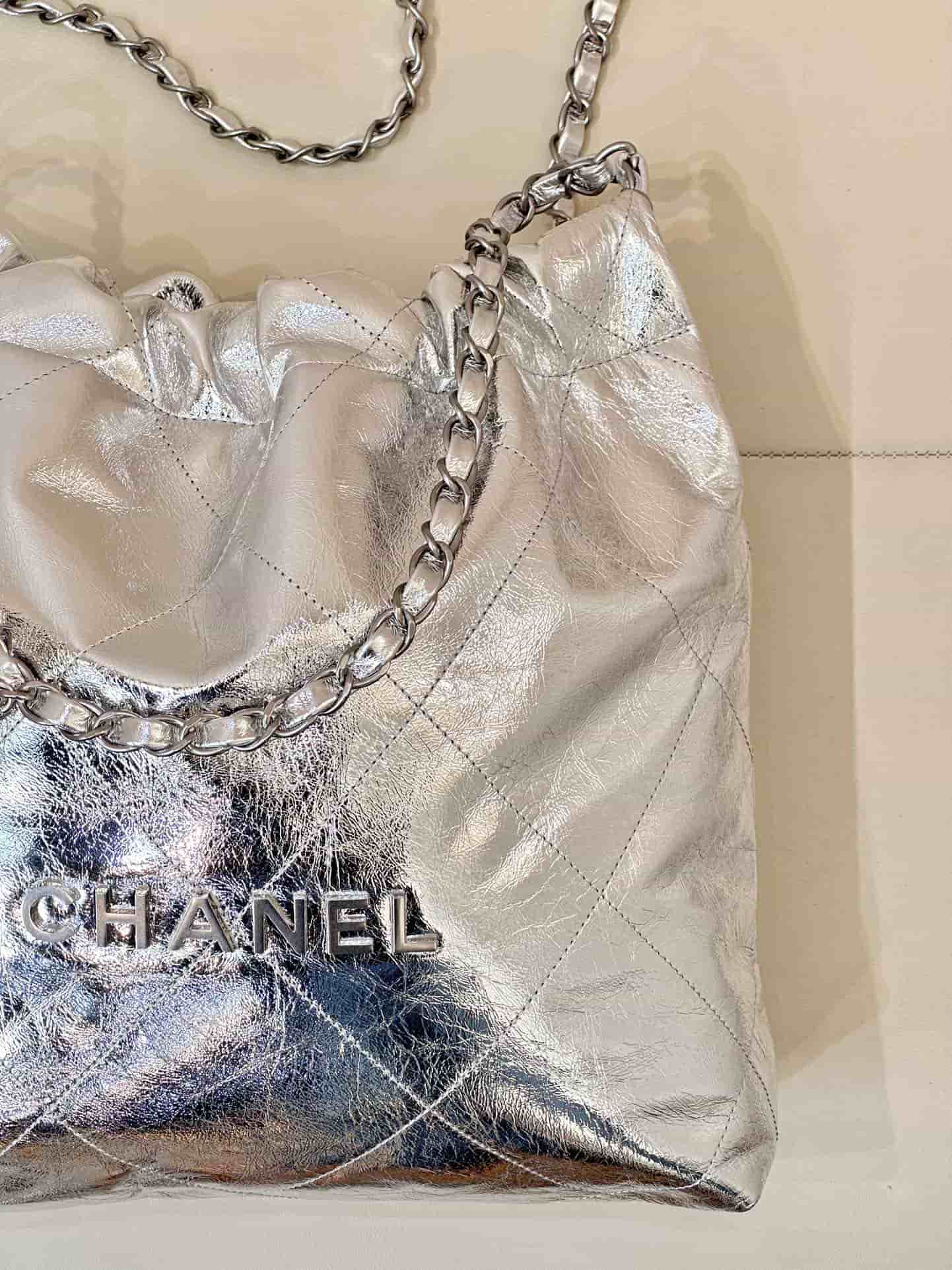 Chanel 22 Small handbag Metallic Calfskin & silver-tone metal AS3260 silver TOP