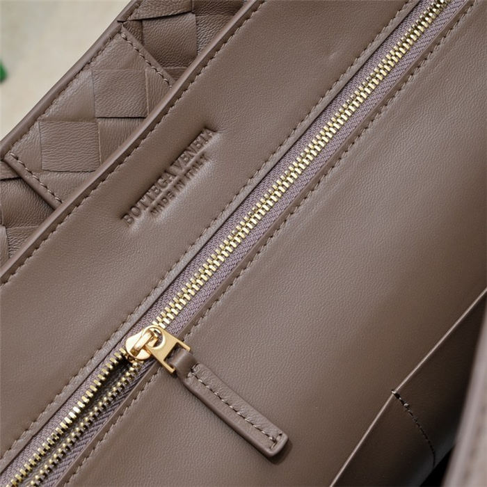 BV Andiamo Large Top handle bag High