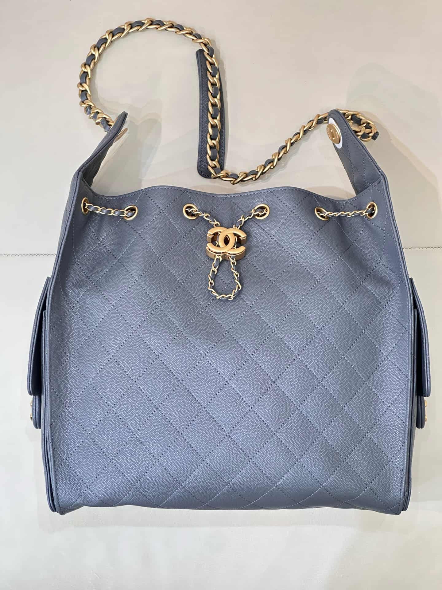 Chanel 25 Medium Hobo handbag AS5311 Grained Calfskin & Gold-tone Metal Blue TOP