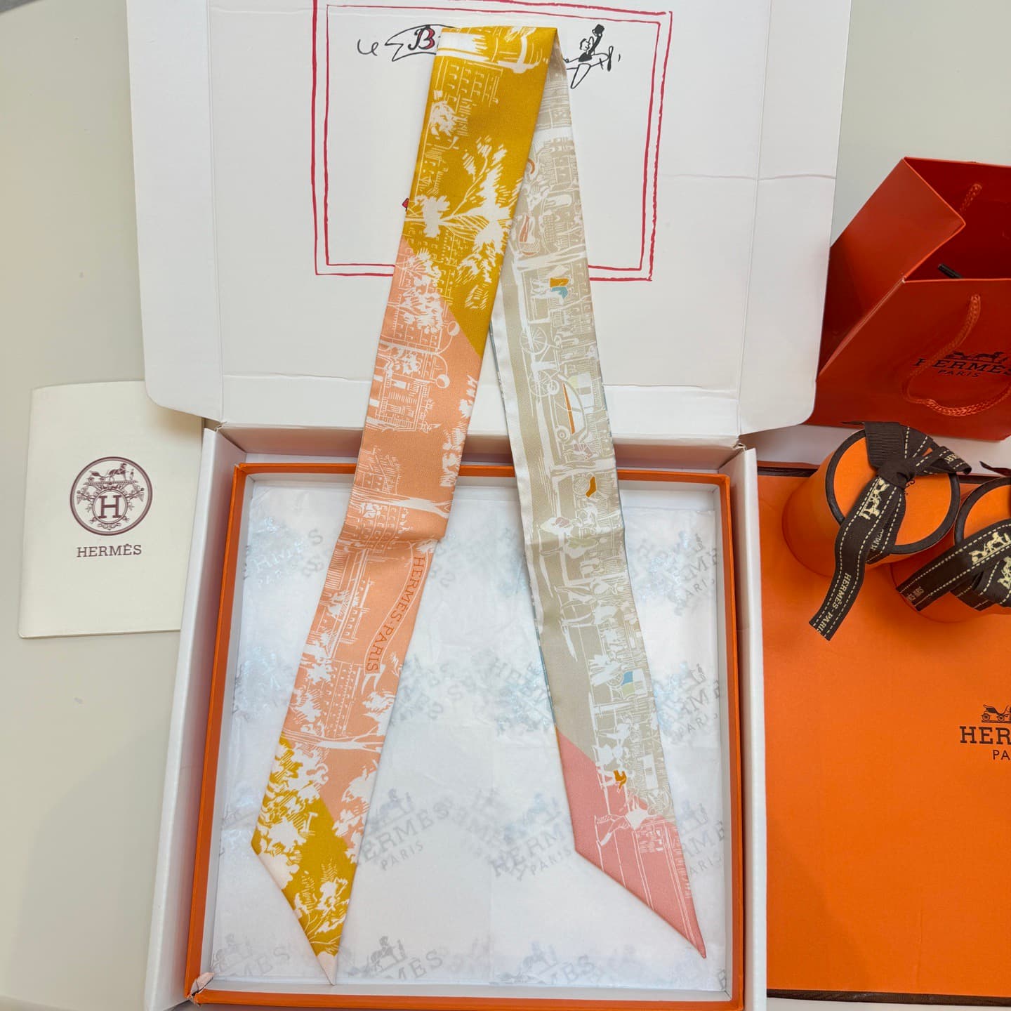 Hermes A l'Ombre des Boulevards Twilly scarf