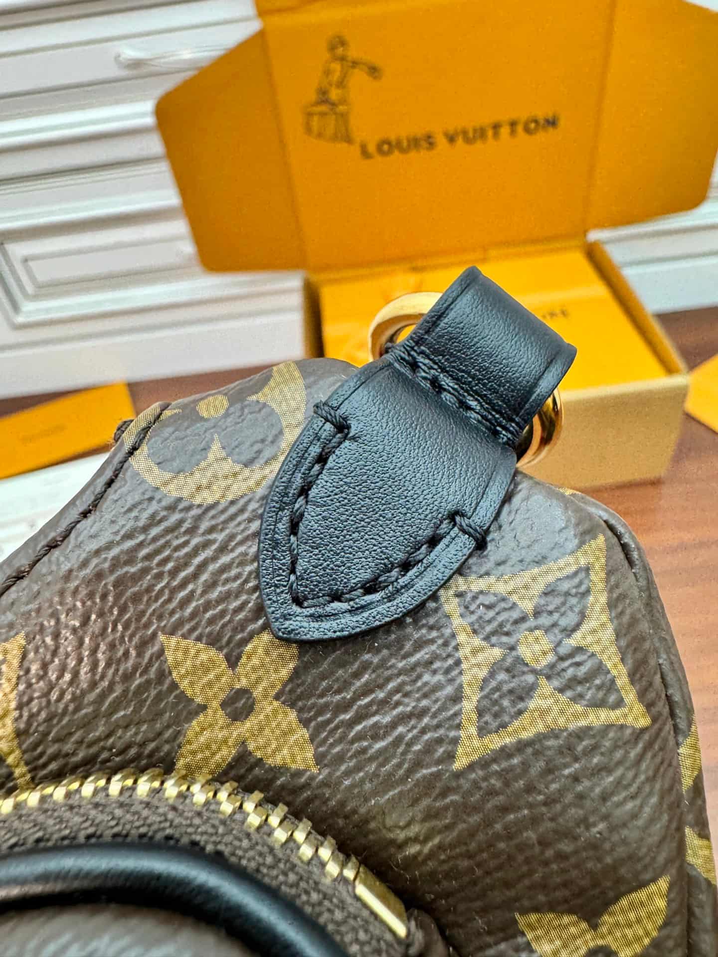 Louis Vuitton Keepit Monogram Coated canvas M14806 TOP