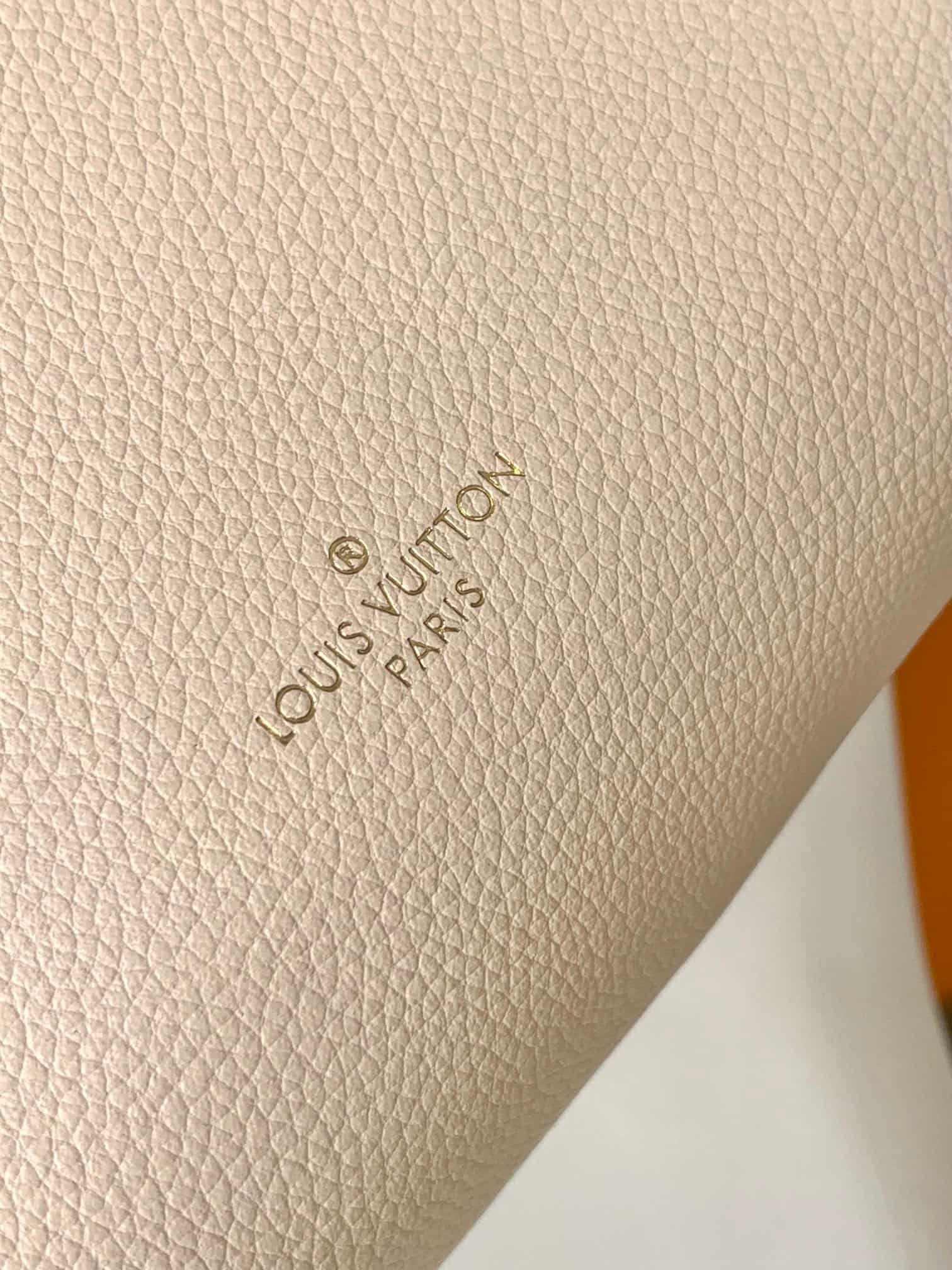 Louis Vuitton SIDE TRUNK PM Chalk Grained calf leather M23915 High