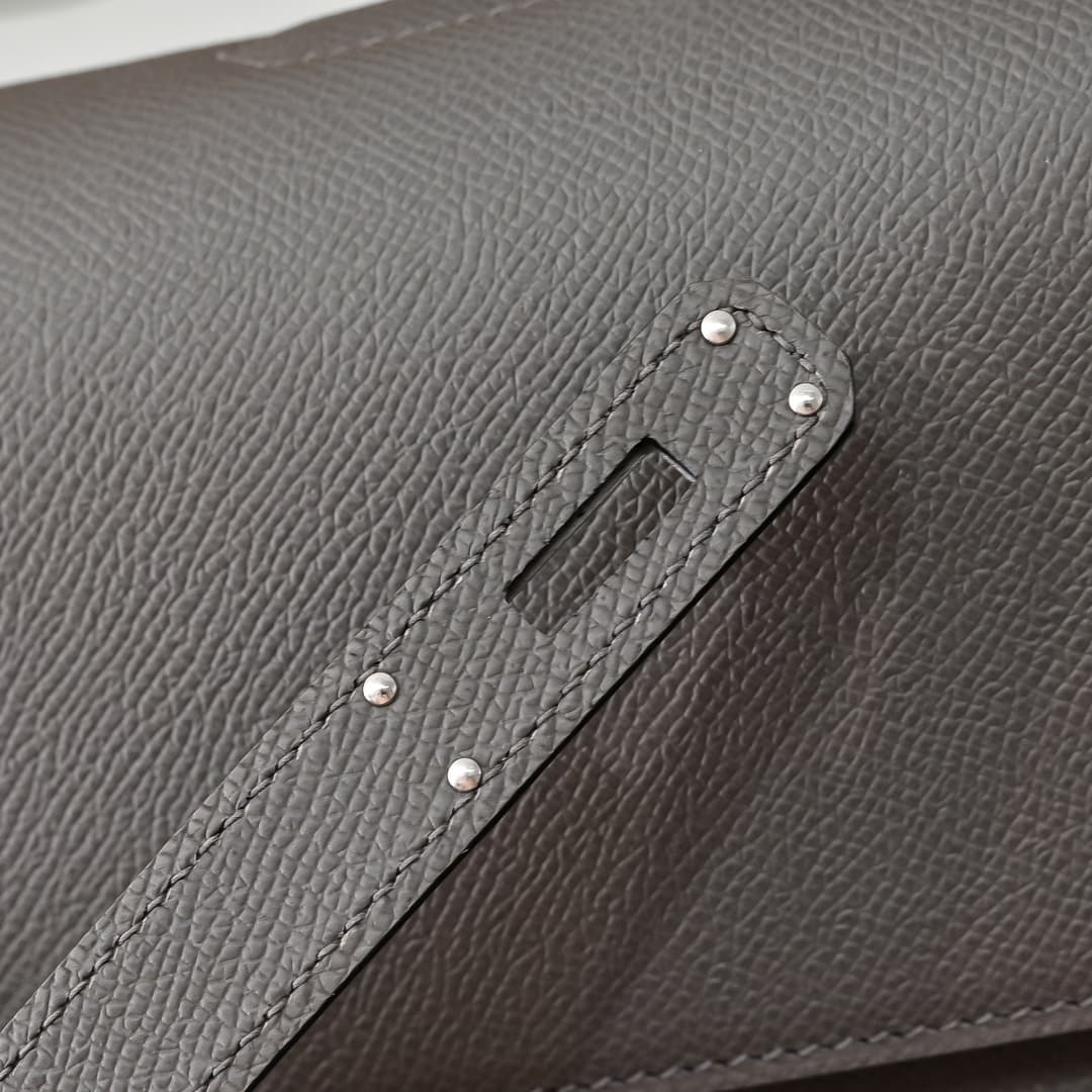 Hermes Kelly depeches Epsom 36 briefcase In EtaIn Silver Metal CalfskIn WAX High