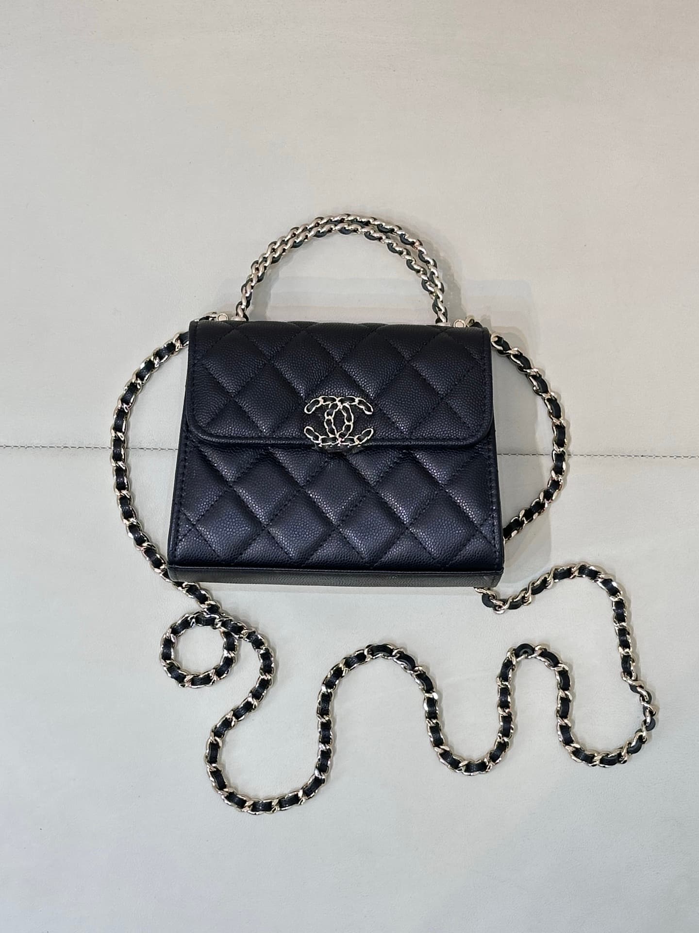 Chanel Clutch with chain Grained Calfskin&Gold-Tone Metal Black AP3236 TOP