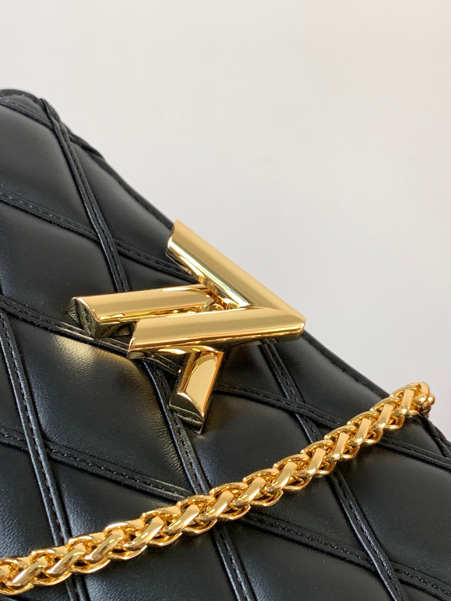 Louis Vuitton Wallet On Chain GO-14 Black Lambskin leather M13139 High