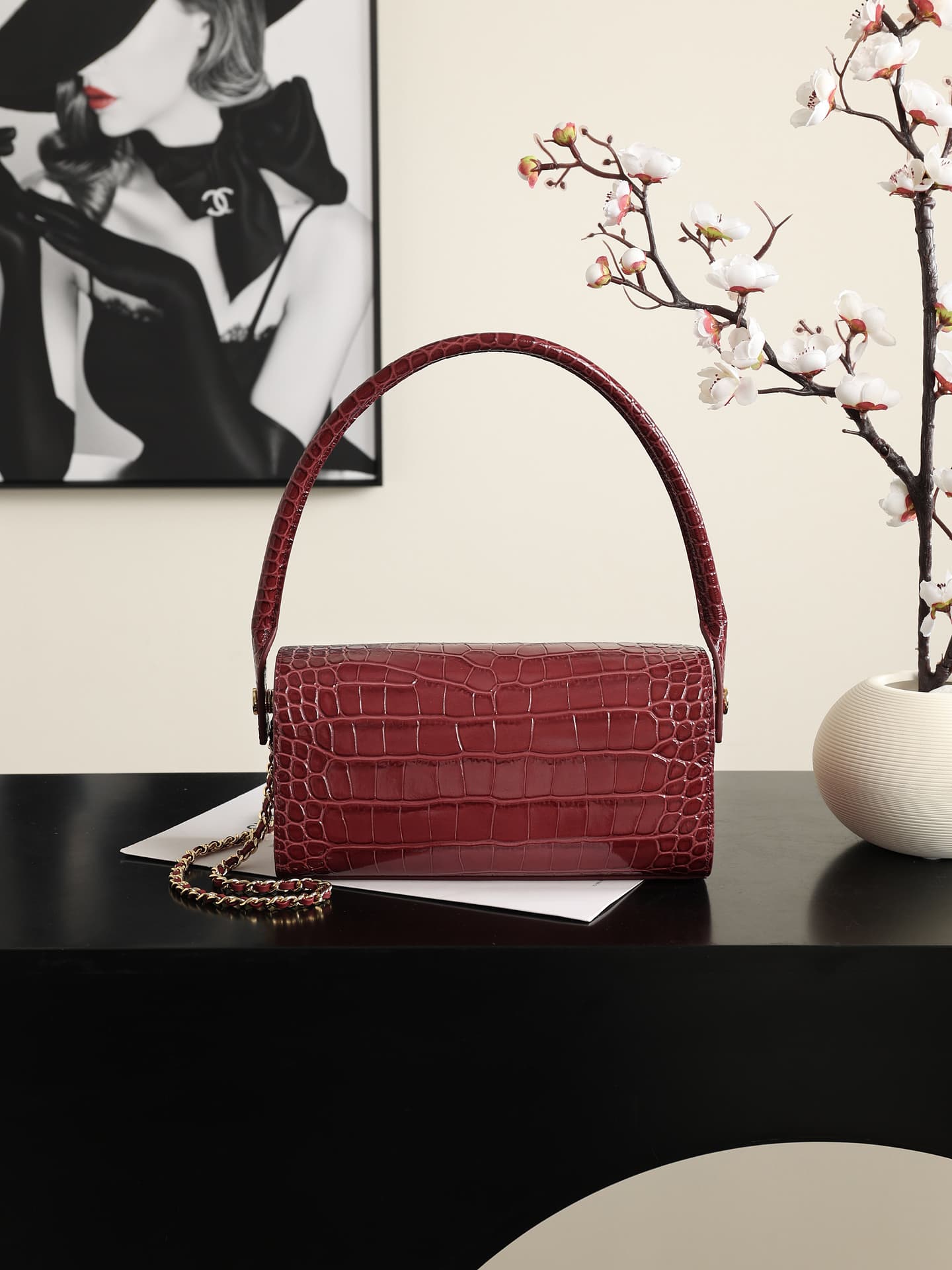 Chanel Clutch with chain Crocodile Embossed Calfskin & Gold-Tone Metal AP5294 Burgundy High