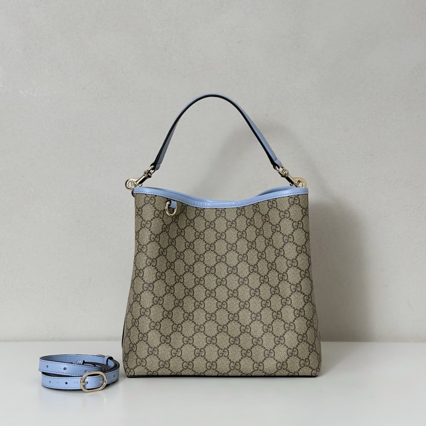 Gucci GG Emblem medium bucket bag 815103 High