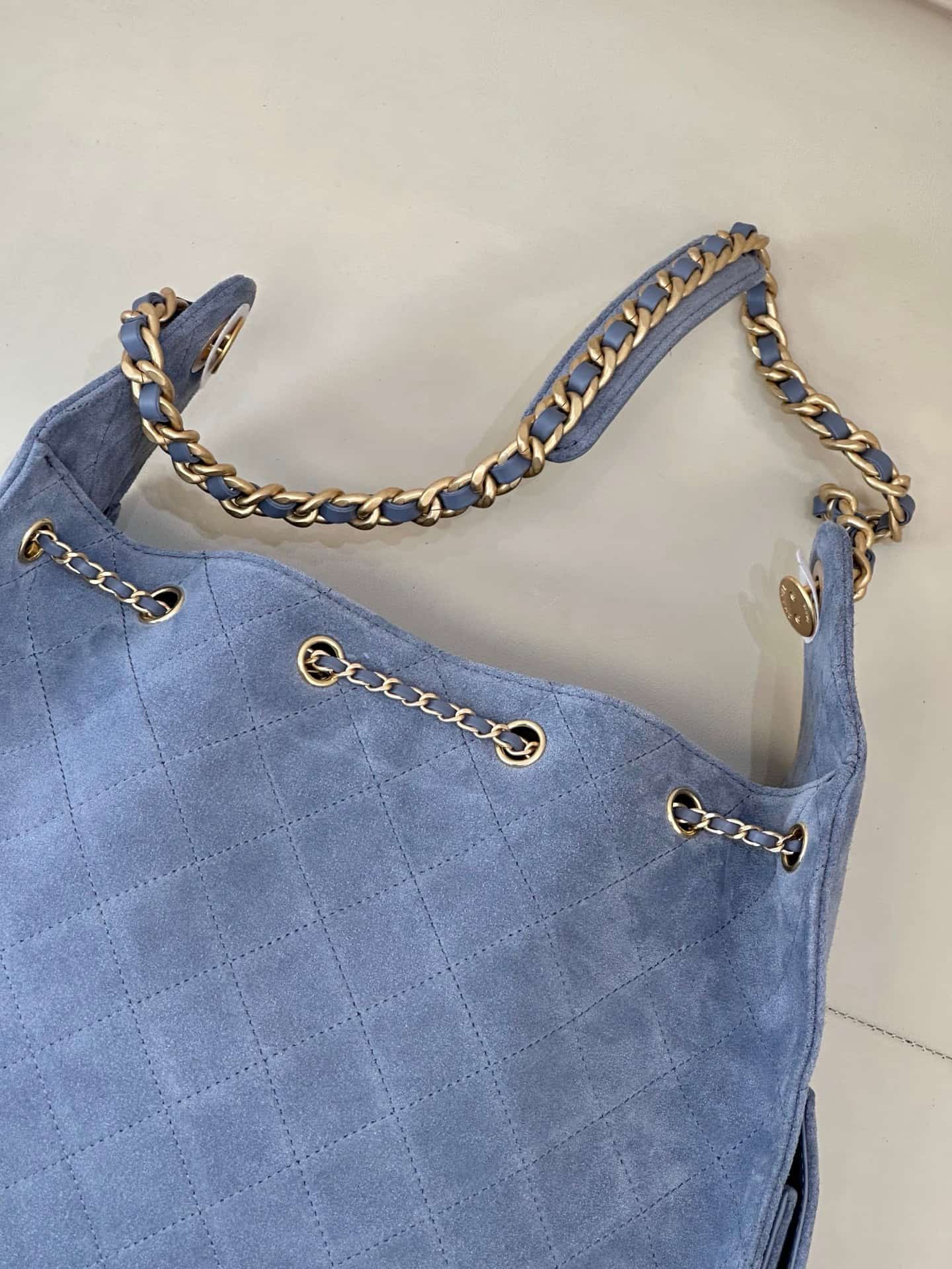 Chanel 25 Medium Hobo handbag AS5311 Suede &Gold-tone Metal Blue TOP