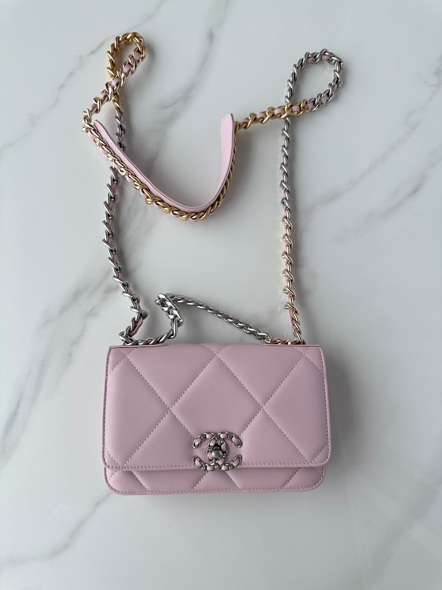 Chanel Wallet on Chain Lambskin Leather & Silver-Tone Metal Pink AP0957 A