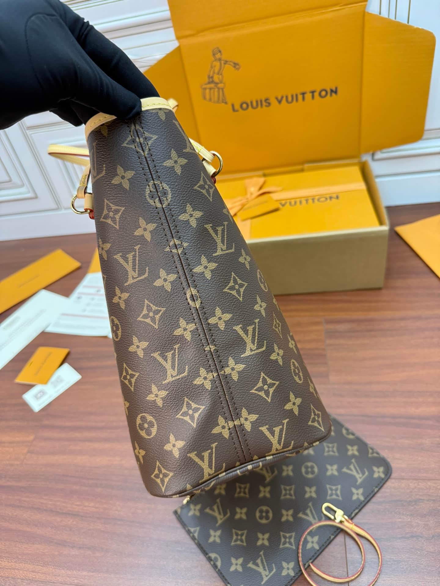 Louis Vuitton Neverfull MM Rose Beige Monogram coated canvas M46975 TOP