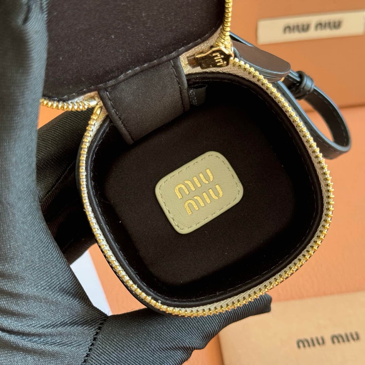 Miu Miu leather keyring pouch 5TL527 Black TOP