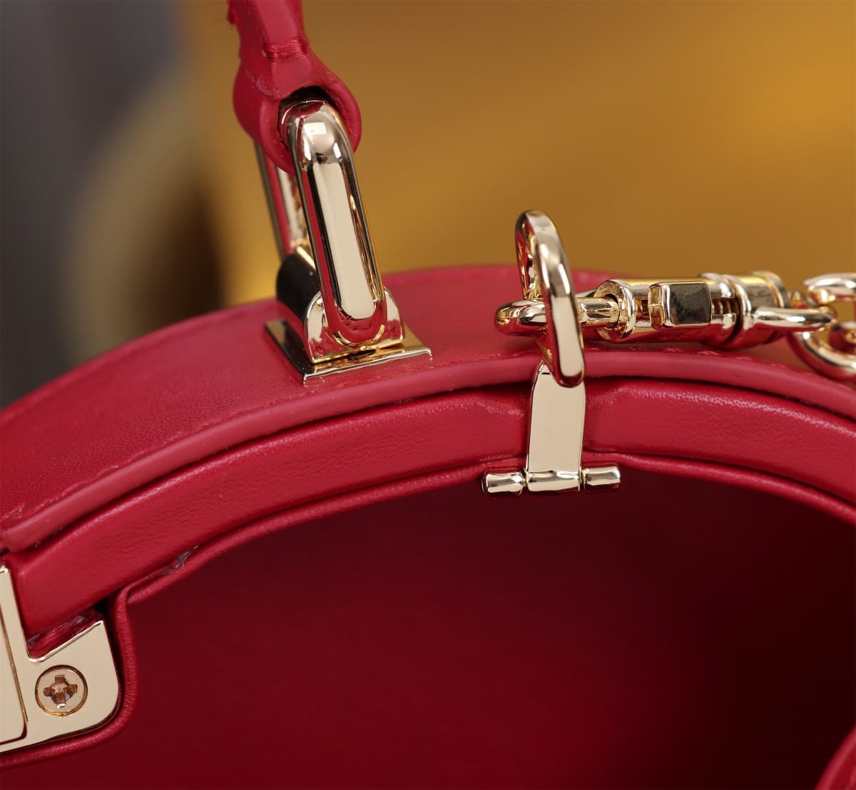 Dolce & Gabbana red leather DG Logo handbag high