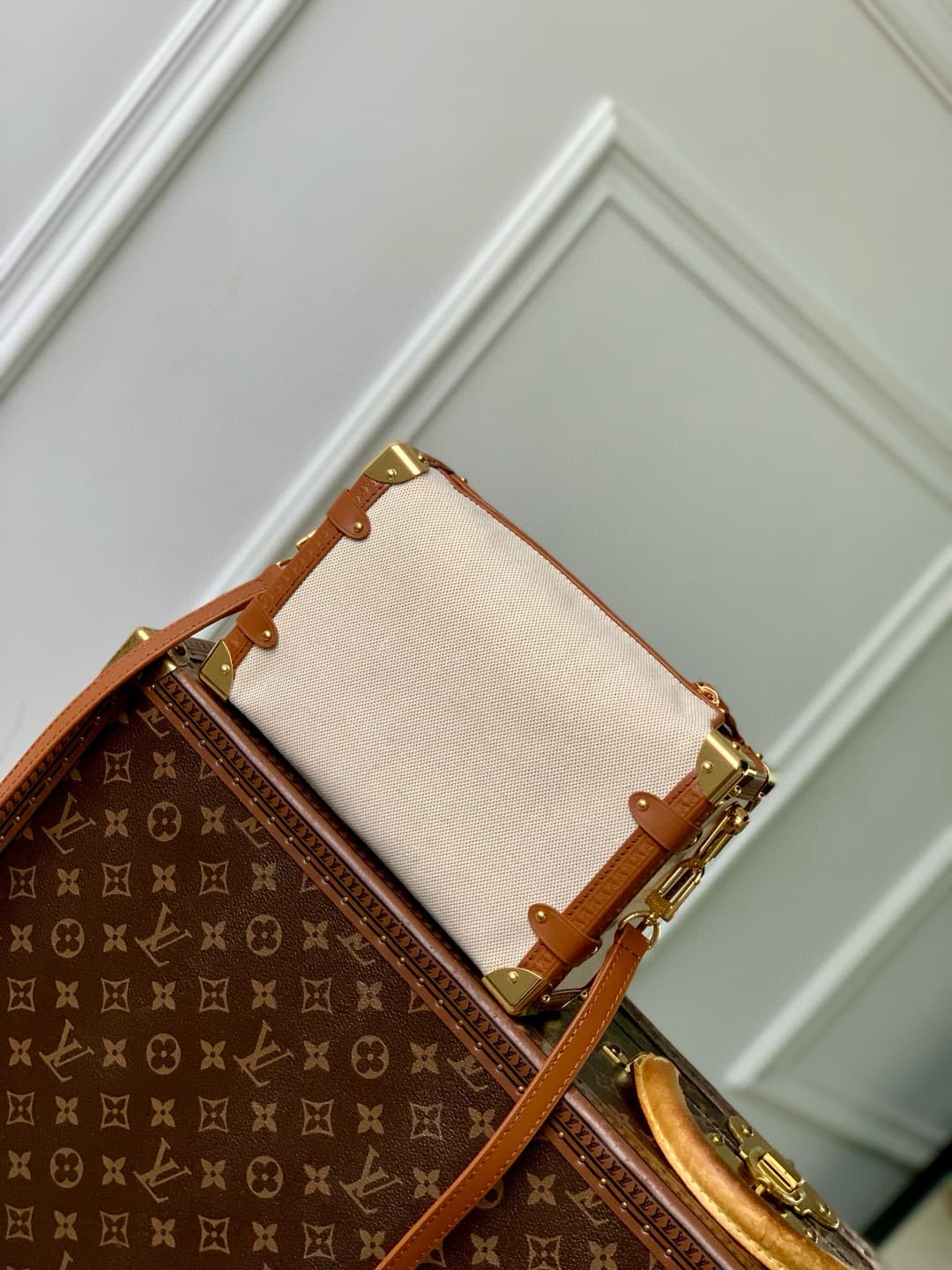 Louis Vuitton Side Trunk MM Ecru/Cognac Cotton and cowhide leather M14411 High