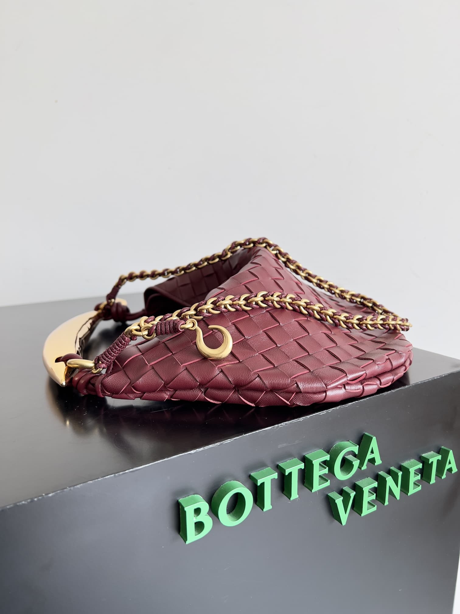 BV Sardine Chain Intrecciato Top