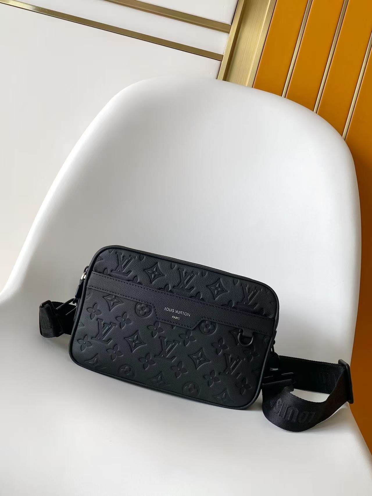 Louis Vuitton Alpha Messenger Black Monogram Shadow calfskin leather M28785 High