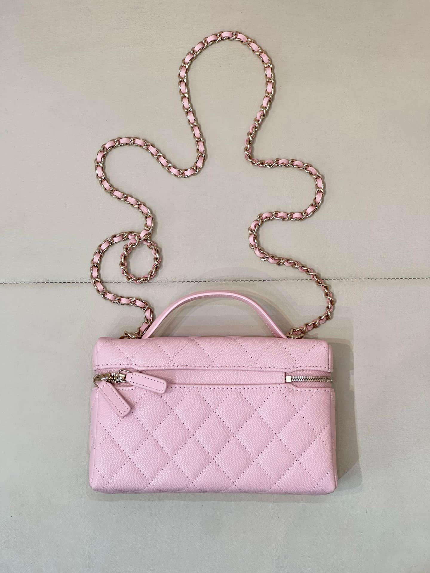 Chanel Classic Vanity with Chain Grained Calfskin & Gold-Tone Metal Pink AP4385 TOP
