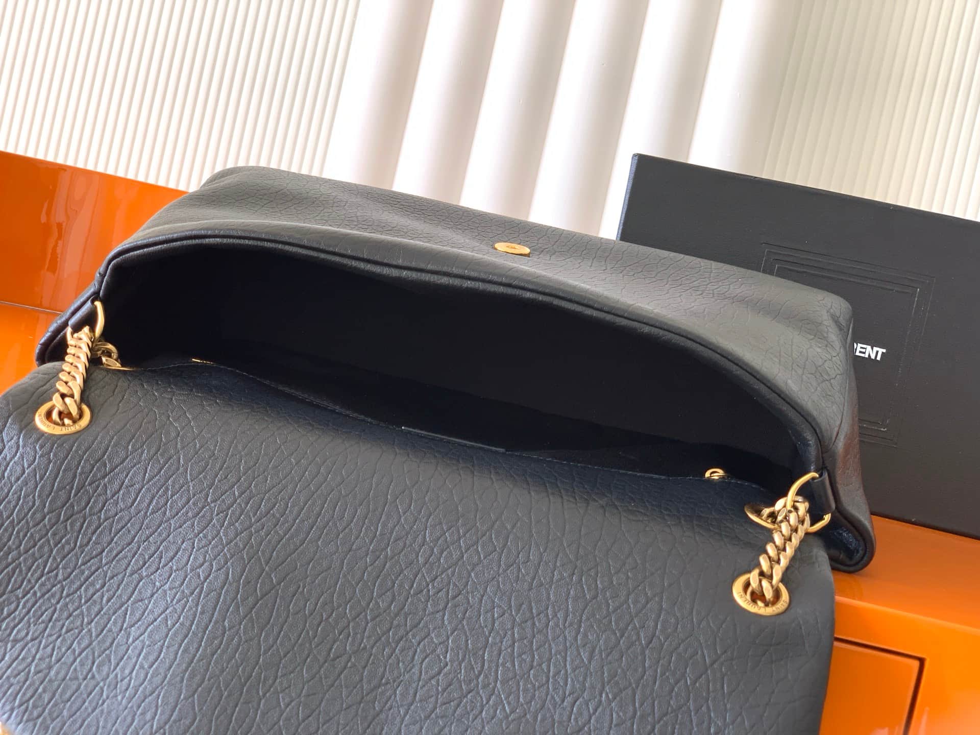 Calypso large in grained lambskin 777399 IN Black High