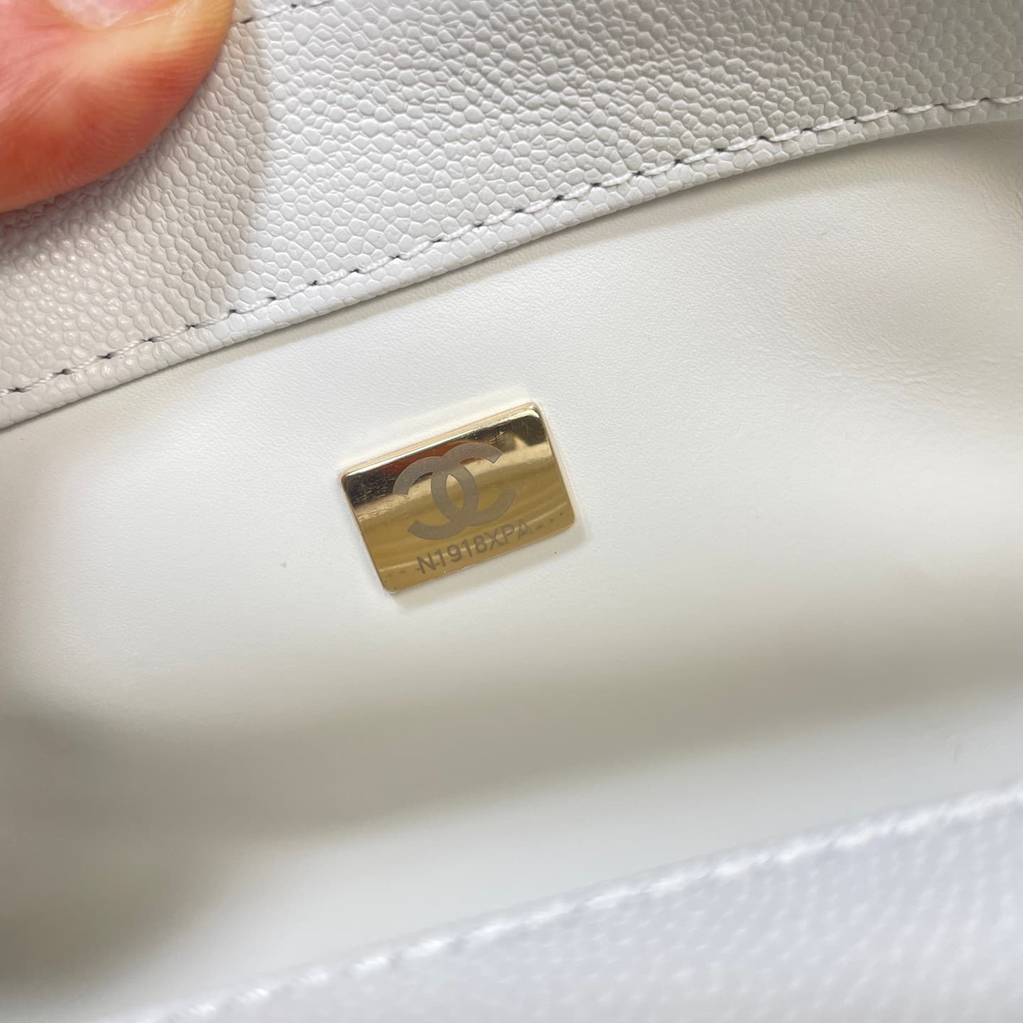 Chanel Maxi Flap Bag with Top Handle Grained Calfskin& Gold-Tone Metal AS6091 White A