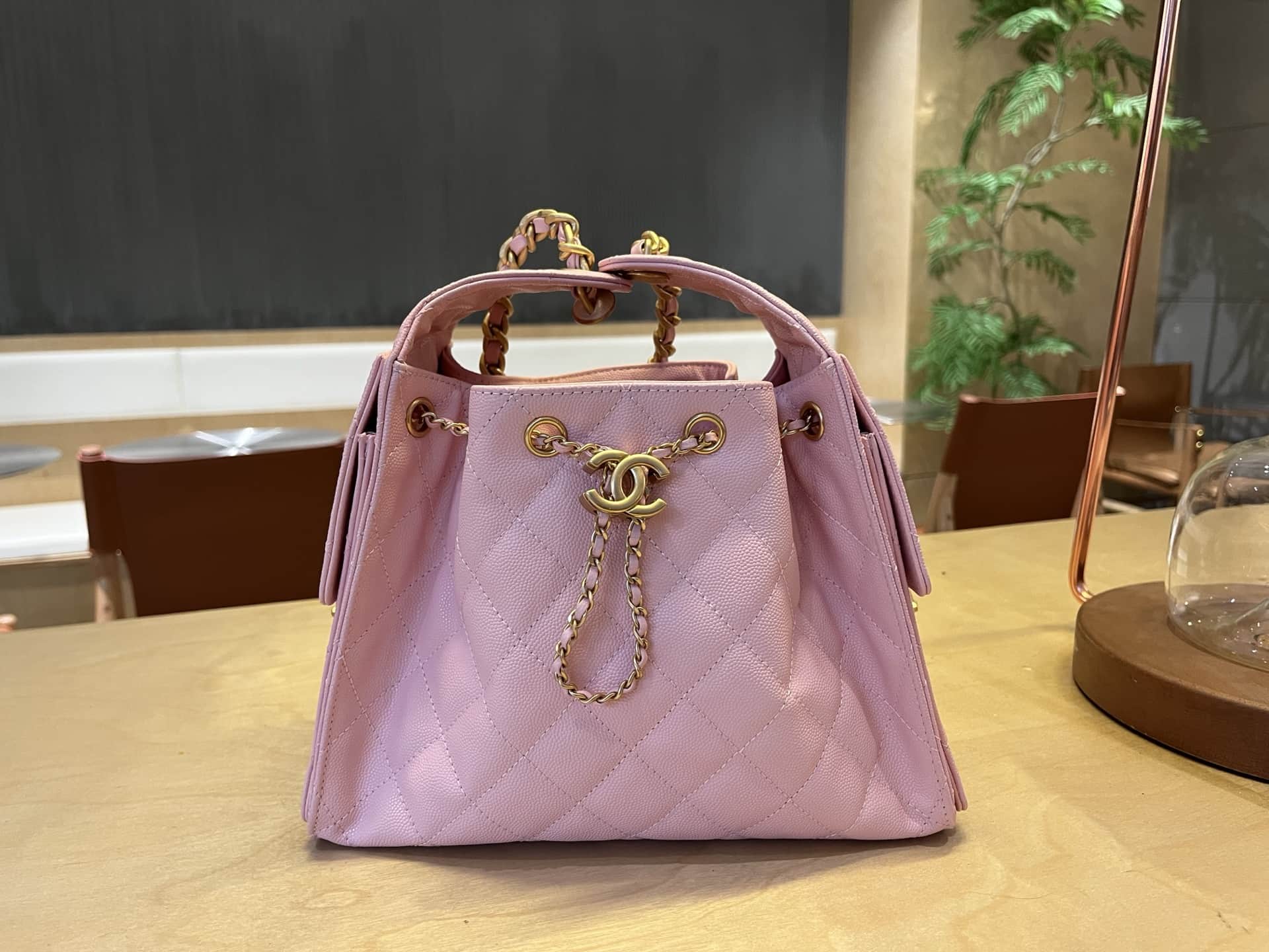 Chanel 25 Small Hobo handbag AS5293 Grained Calfskin & Gold-tone Metal Pink A