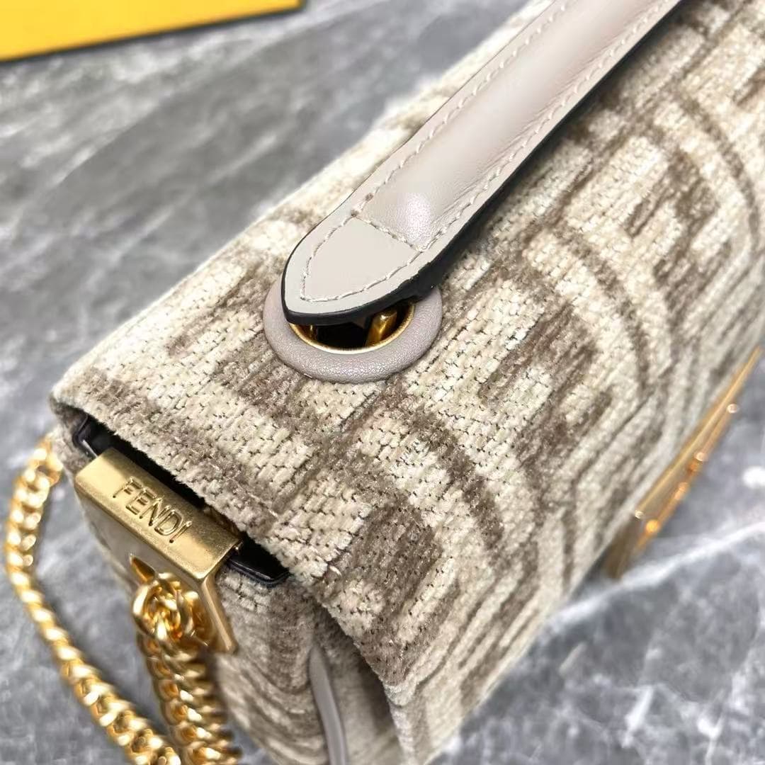 Fendi Baguette Chain Midi Bag In Light Beige Denim-Effect FF Jacquard Fabric High