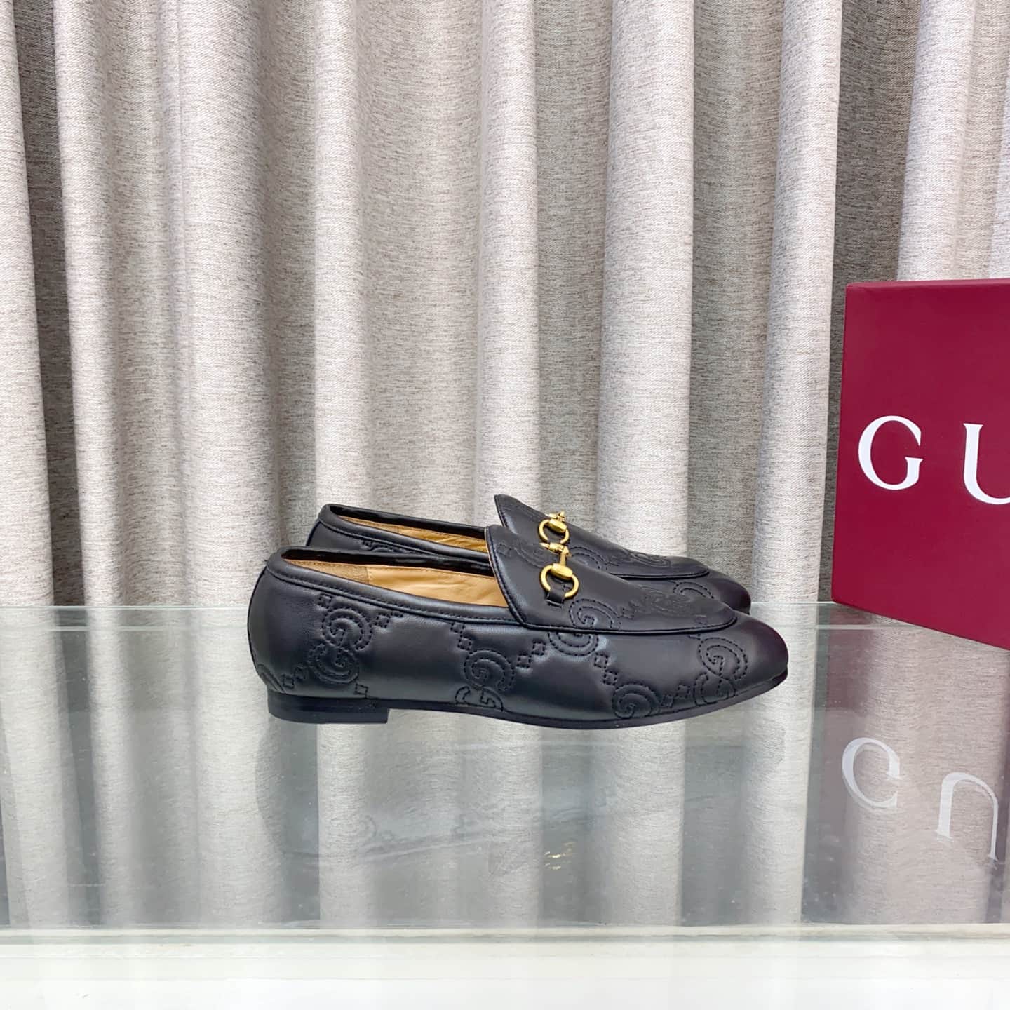 Gucci Loafer  shoes Women