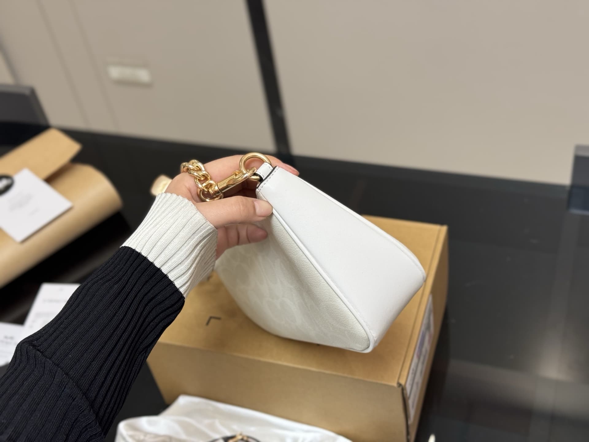 Coach Teri Shoulder Bag In Signature Canvas