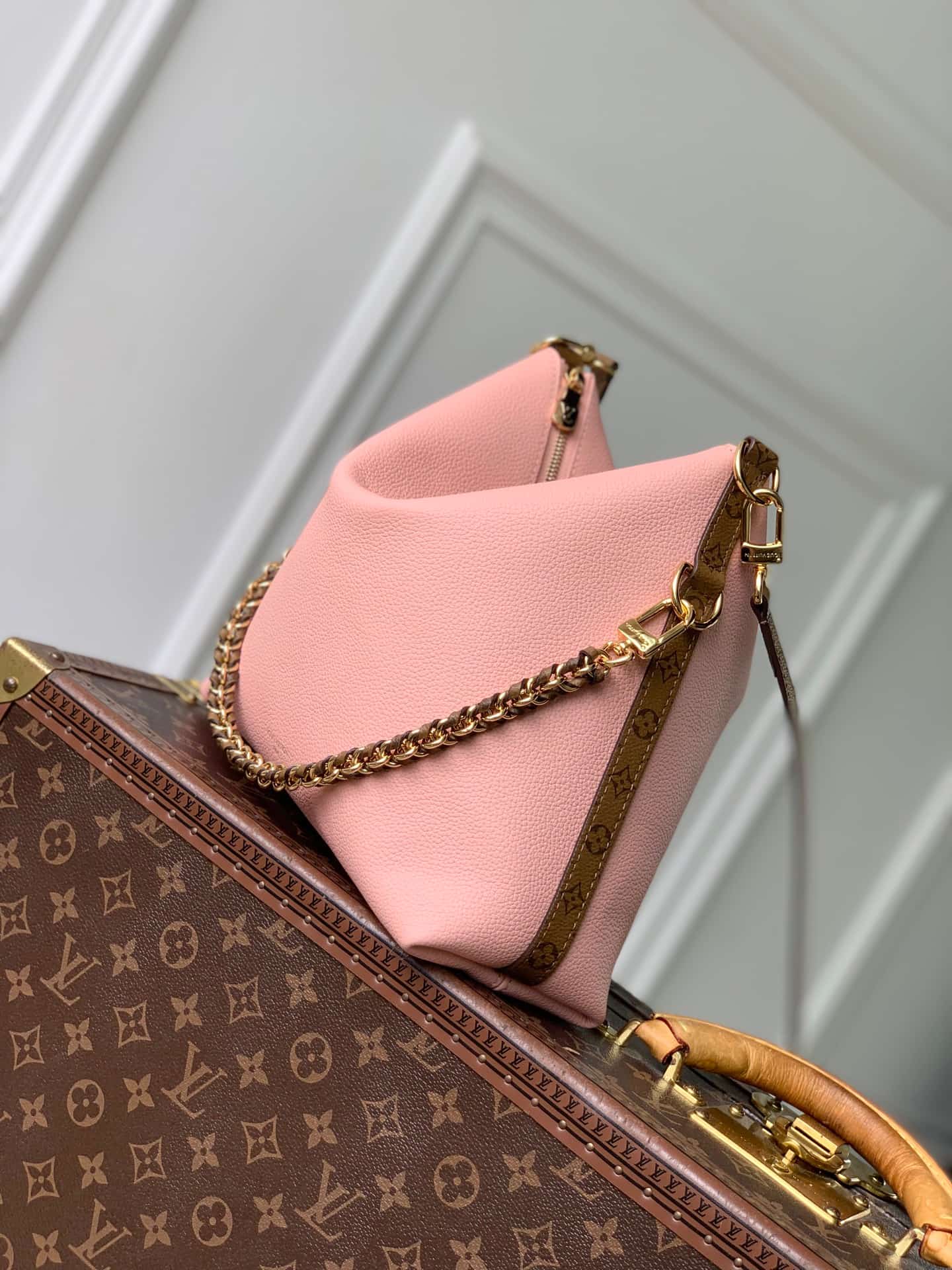 Louis Vuitton Multipass Petal Pink Calfskin M2A063 High