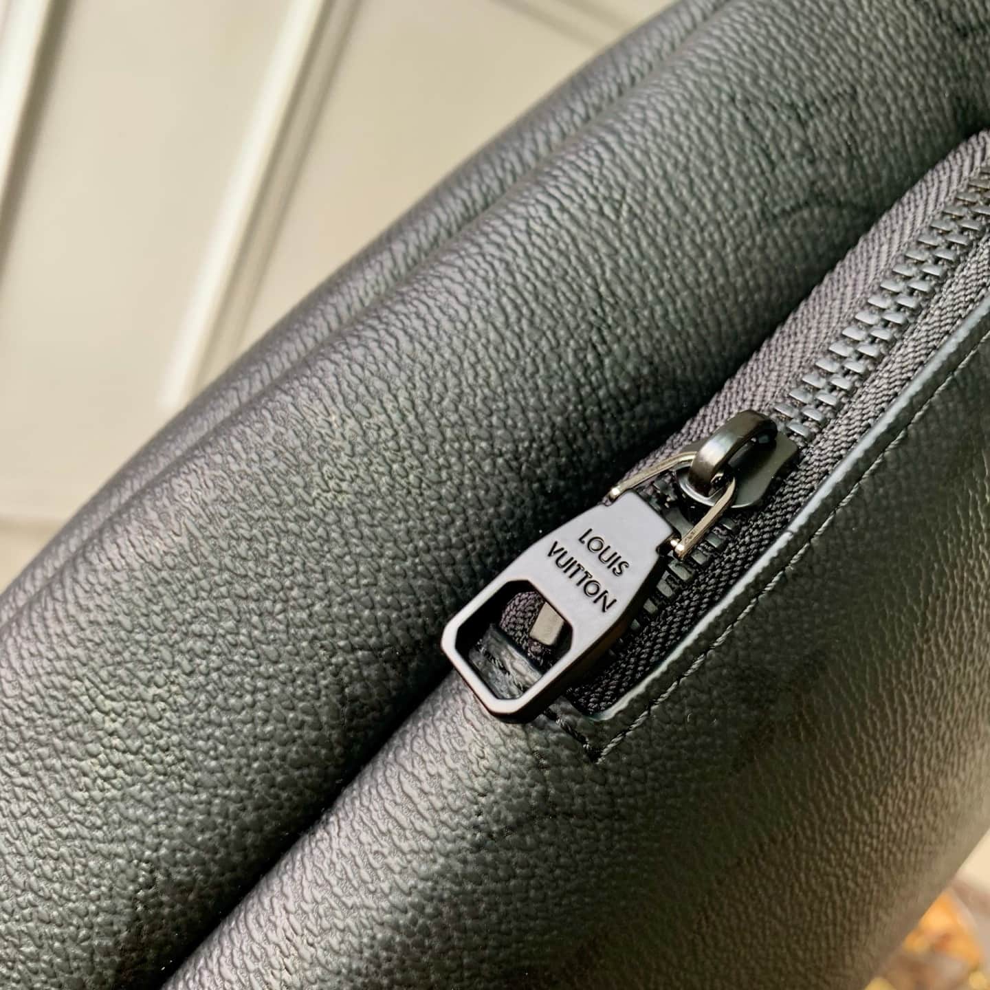 Louis Vuitton Duo Slingbag Black Monogram Midnight coated canvas M28399 High