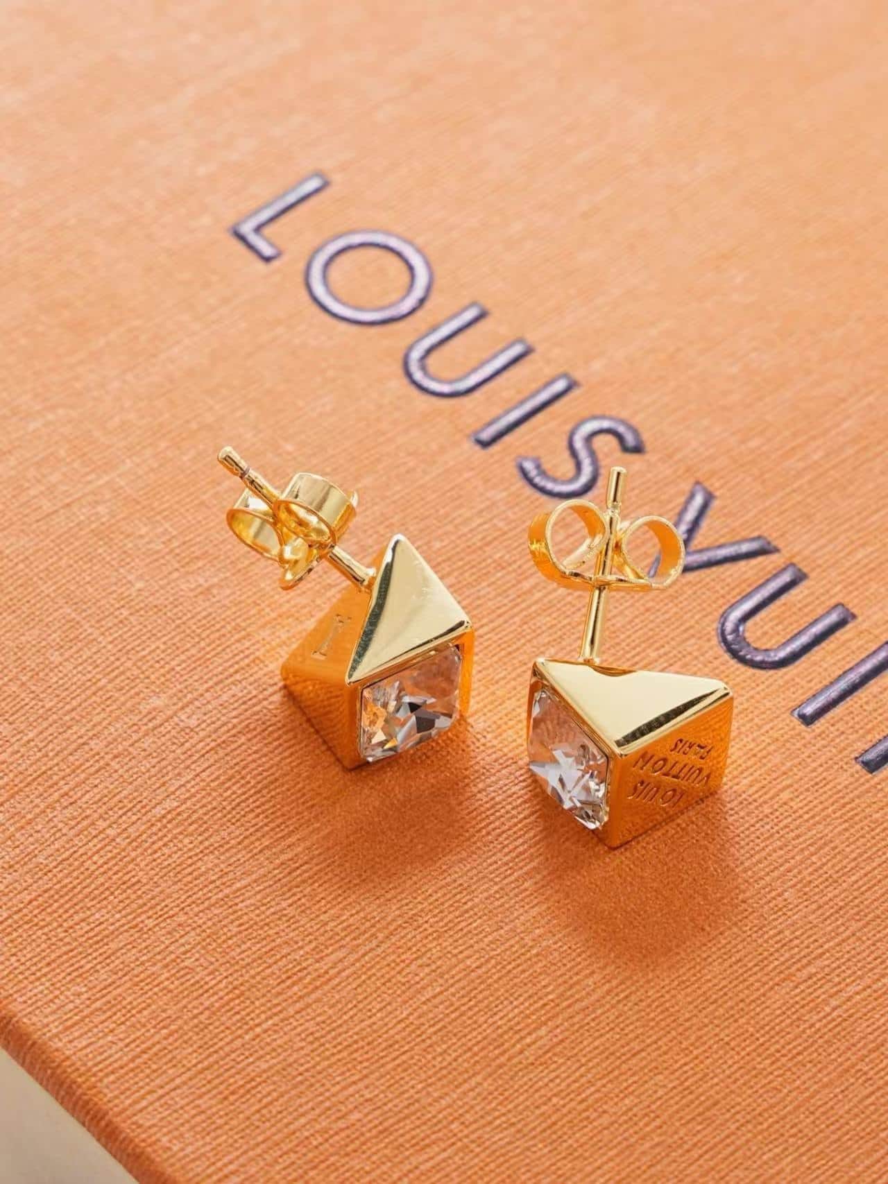 Louis Vuitton Cube Earrings High