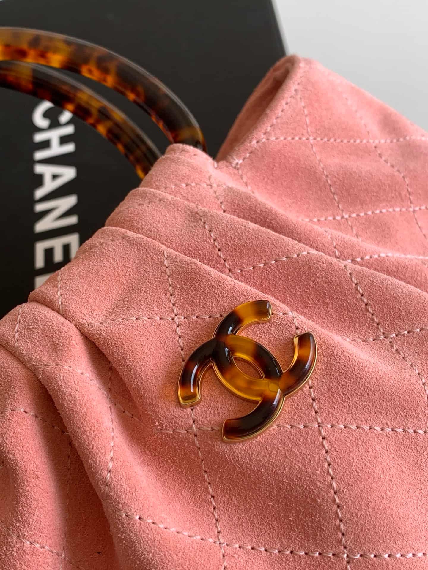 Chanel Medium Hobo Bag Suede Calfskin Turtoise-Shell Effect Plexi & Gold-Tone Metal Pink AS6010 High