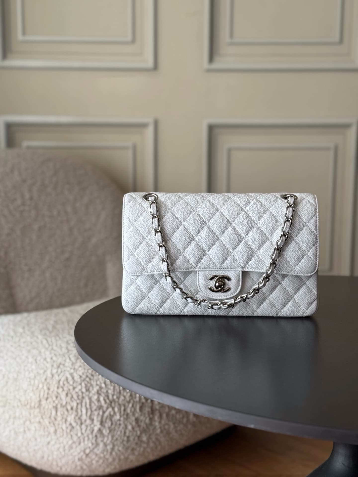 Chanel Medium CLASSIC HANDBAG Grained Calfskin White Silver Metal TOP
