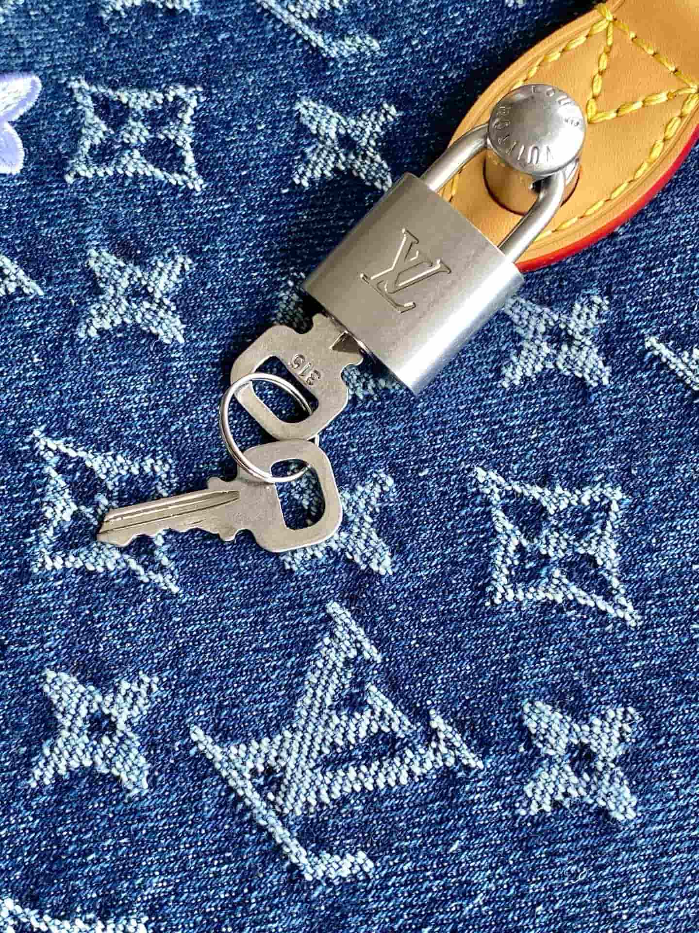 Louis Vuitton Speedy 30 Bandoulière Blue Monogram Flowers Denim M27556 High