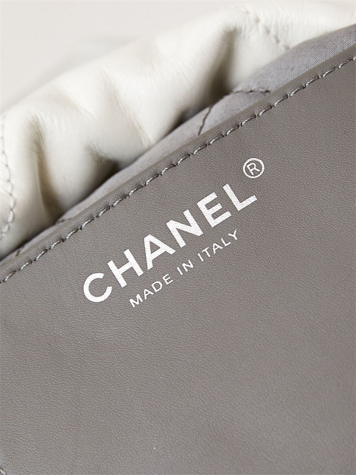 Chanel 22 MINI HANDBAG Patent Gradient Calfskin & Lacquered Metal Silver-White AS3980 A
