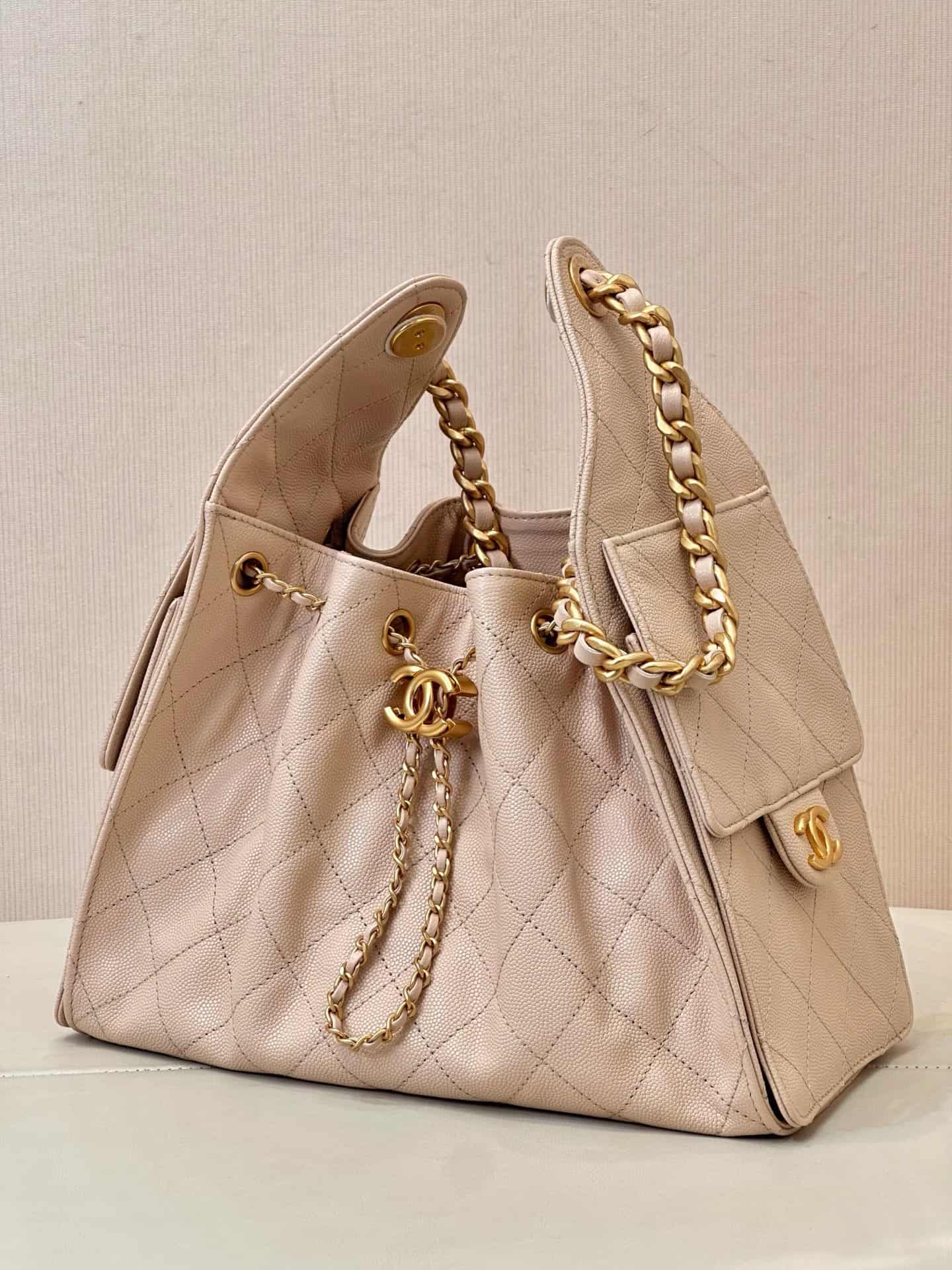 Chanel 25 Small Hobo handbag AS5293 Grained Calfskin &Gold-tone Metal Cream TOP