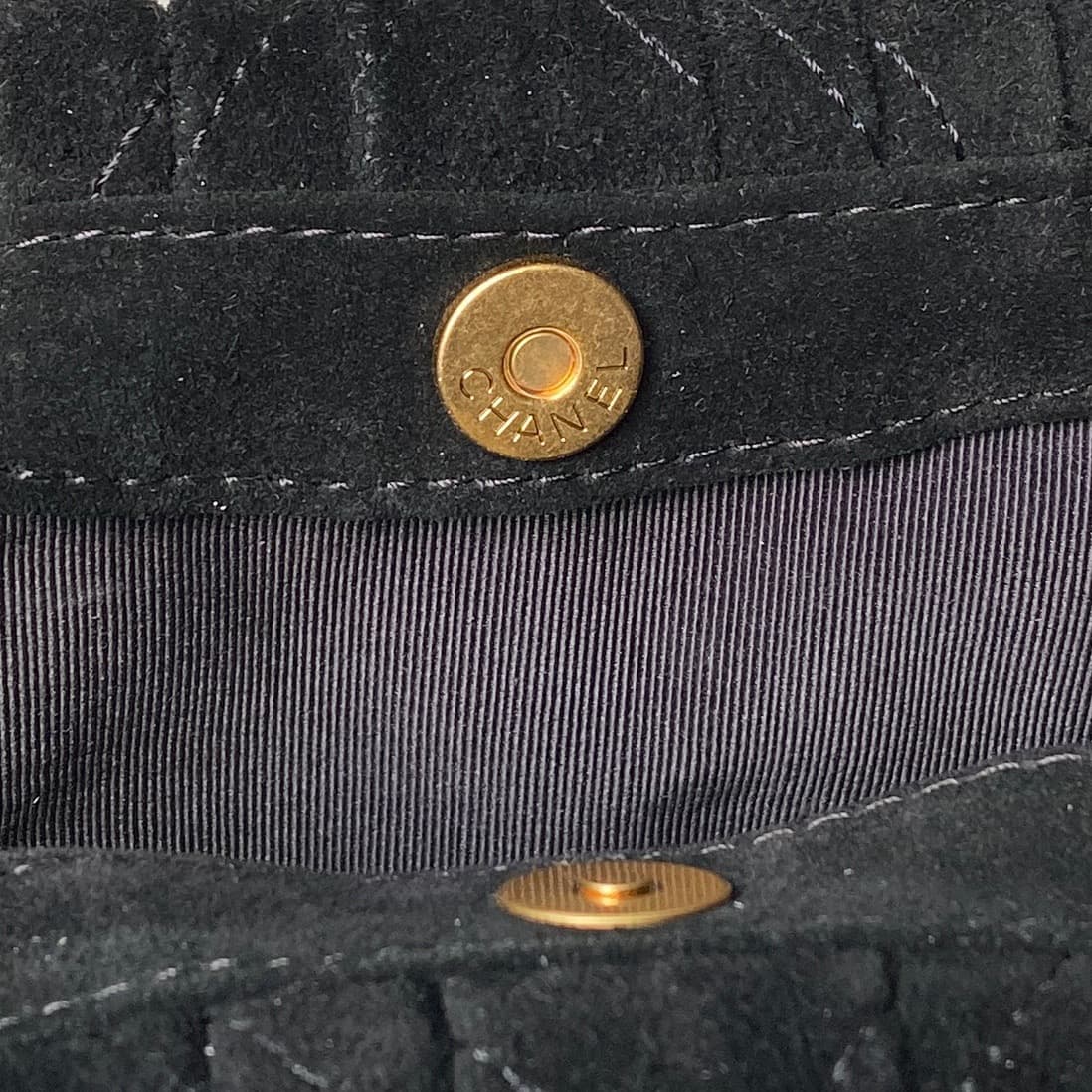 Chanel Small Hobo Bag Suede Calfskin Turtoise-Shell Effect Plexi & Gold-Tone Metal Black AS6022 High