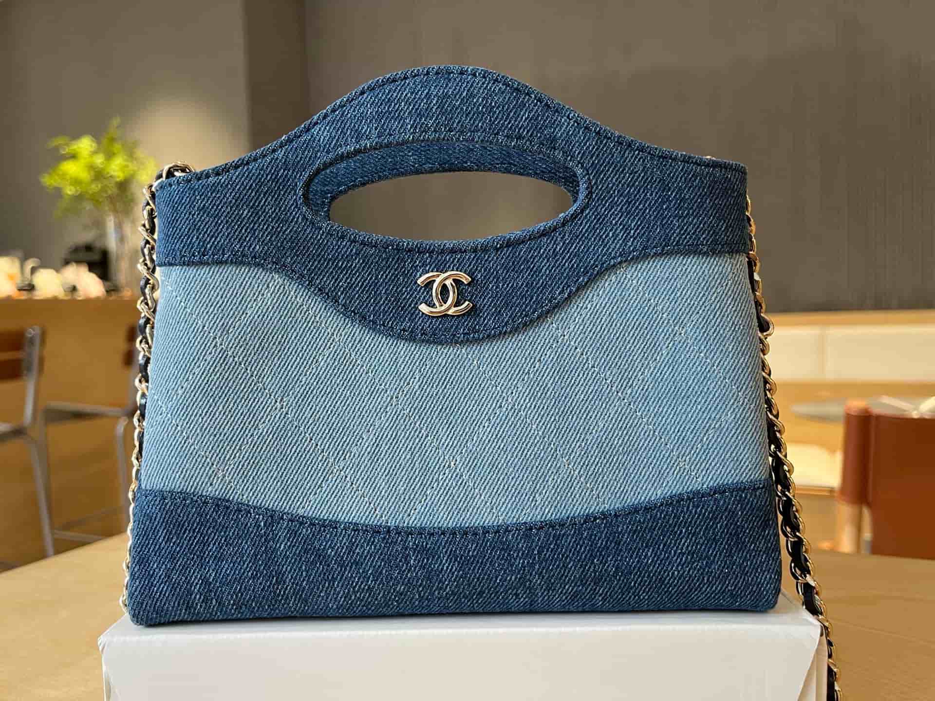 Chanel 31 Mini BAG Washed-Denim& Gold-Tone Metal AP3656 Blue A