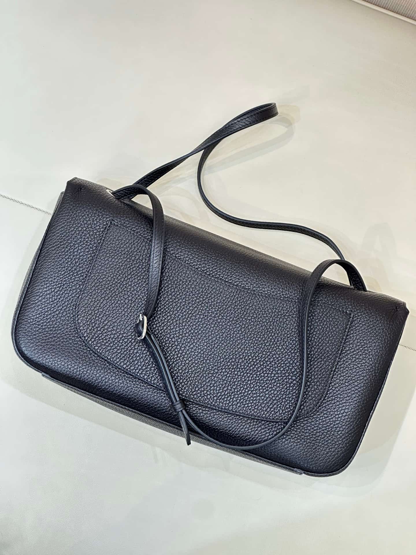 Chanel Maxi Flapbag Grained Calfskin & Silver-Tone Metal Black AS6231 TOP