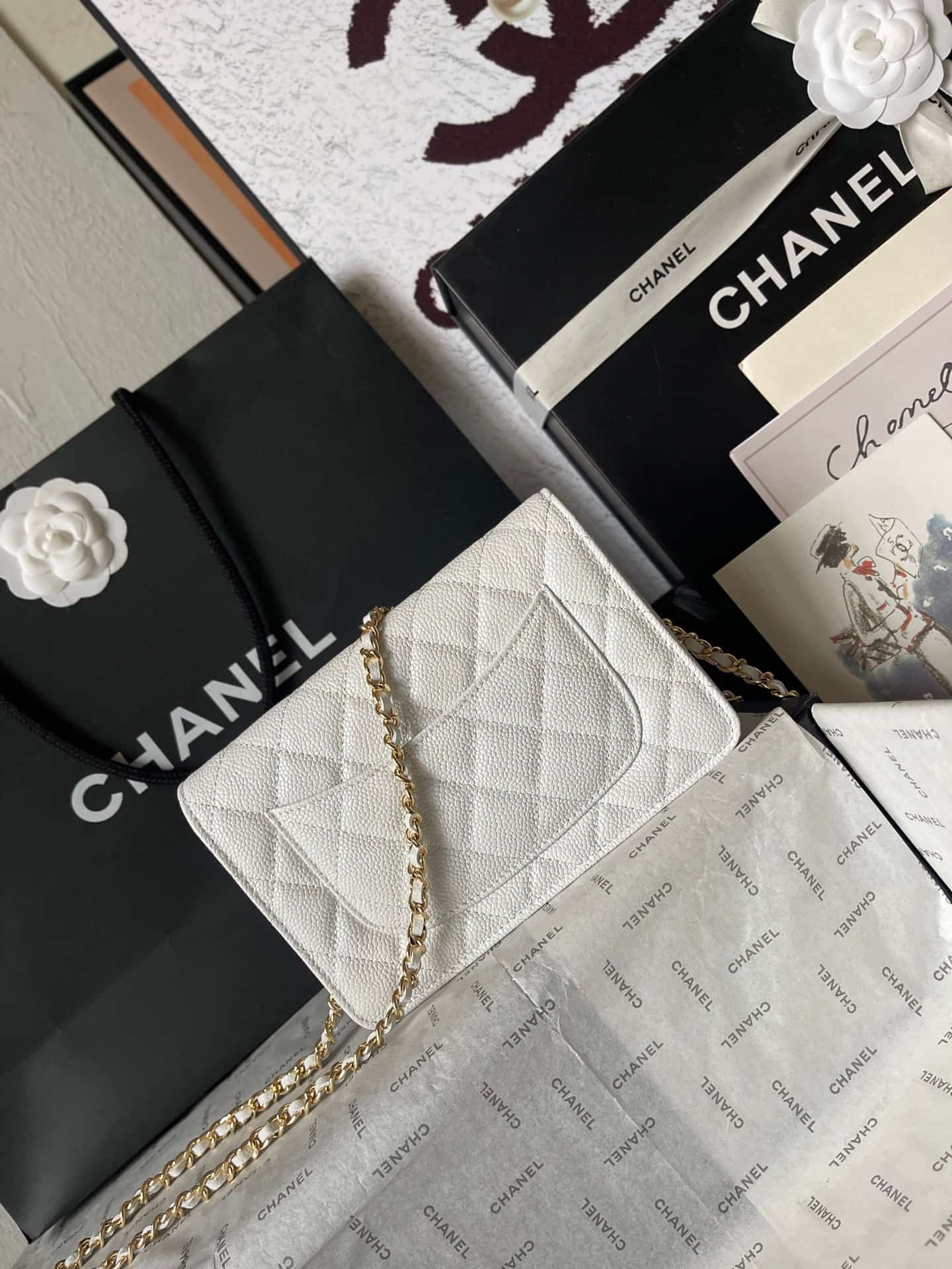 Chanel Classic Wallet on Chain Grained Shiny Calfskin & Gold-Tone Metal AP4241 White A