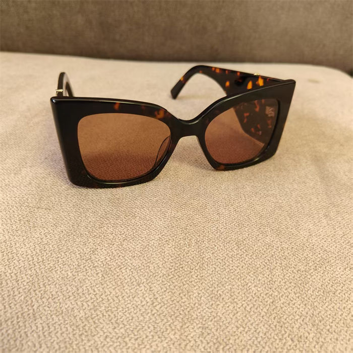YSL cat eye sunglasses 10161